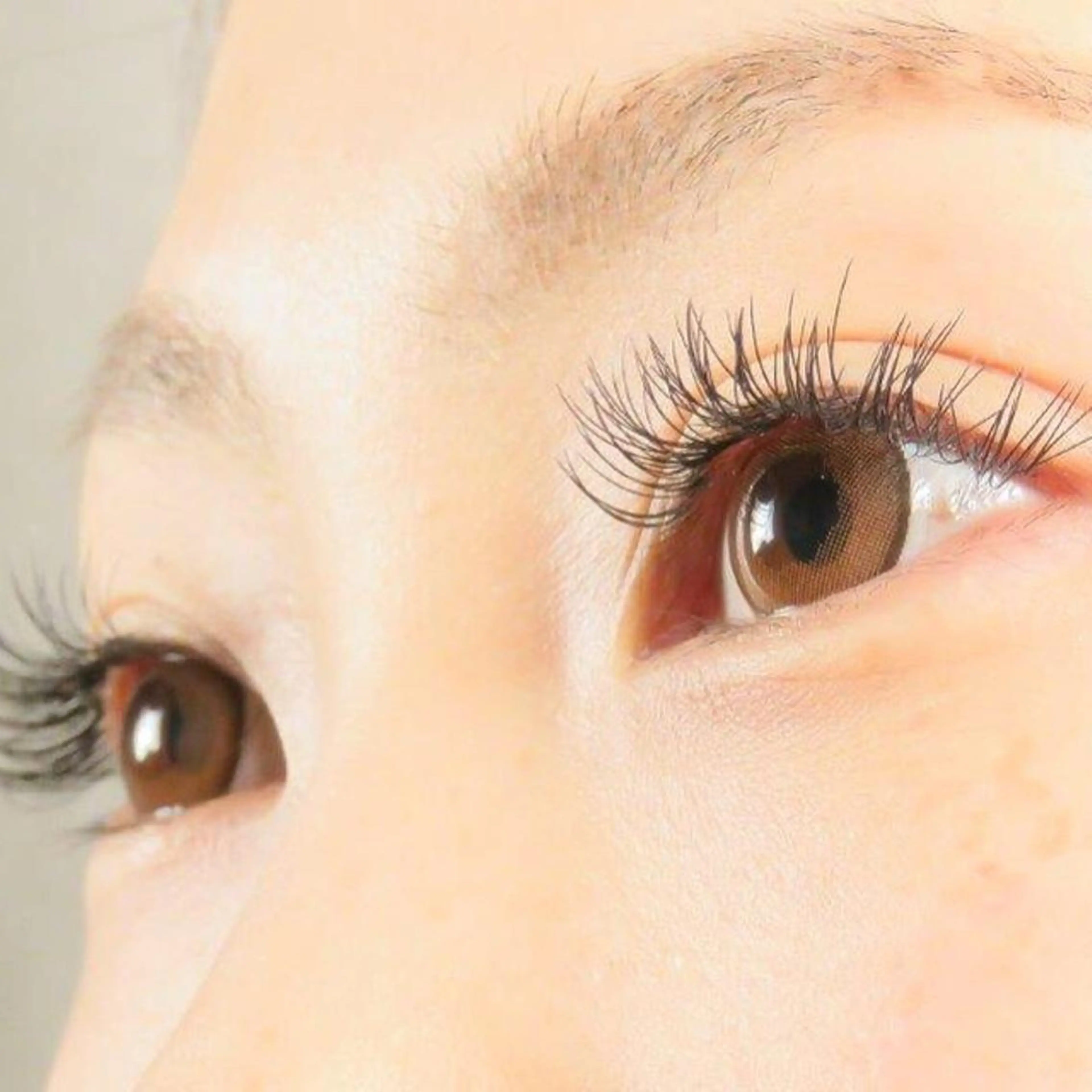 マツエク・マツパ プライベートサロン TESeRA所属・IMAI MEGUMIの眉毛・アイブロウイメージ