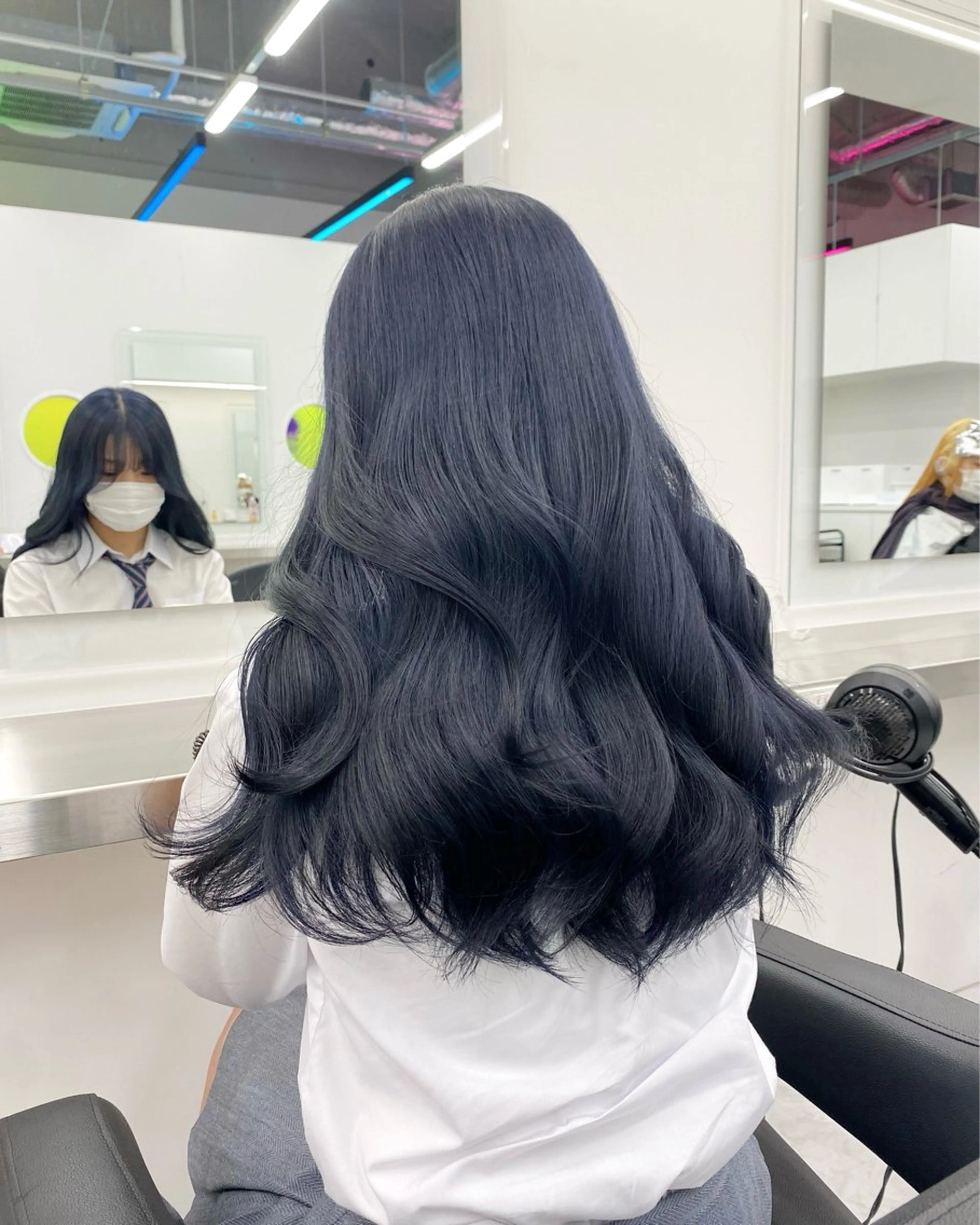 ロング カラー ヘアアレンジ ヘアカラー トリートメント ヘッドスパ ヘアセット 【公式】DISCO銀 座🪩トレンド🪽のヘアスタイル