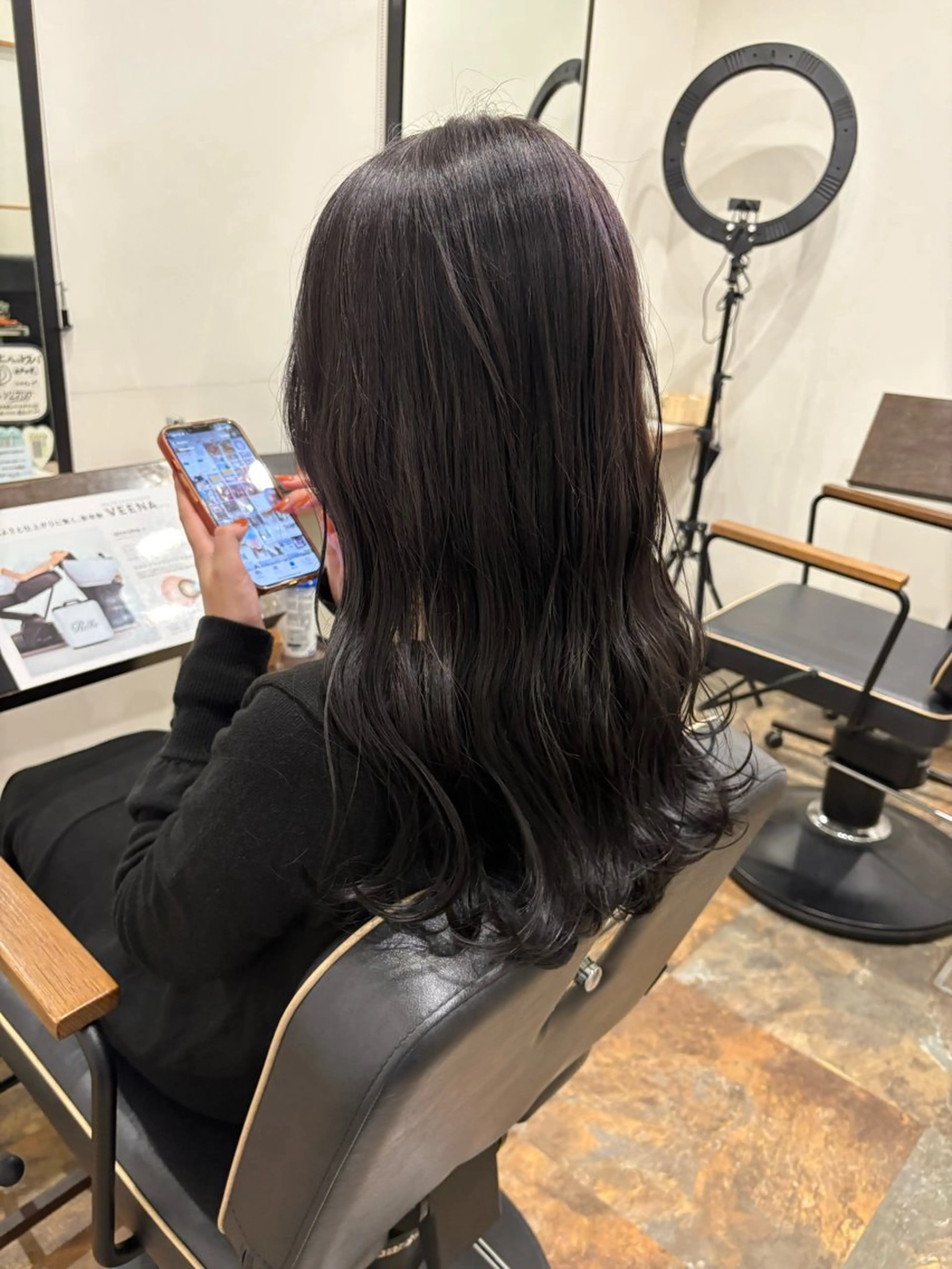 ロング ヘアカラー CHESS所属・星 優南のヘアスタイル