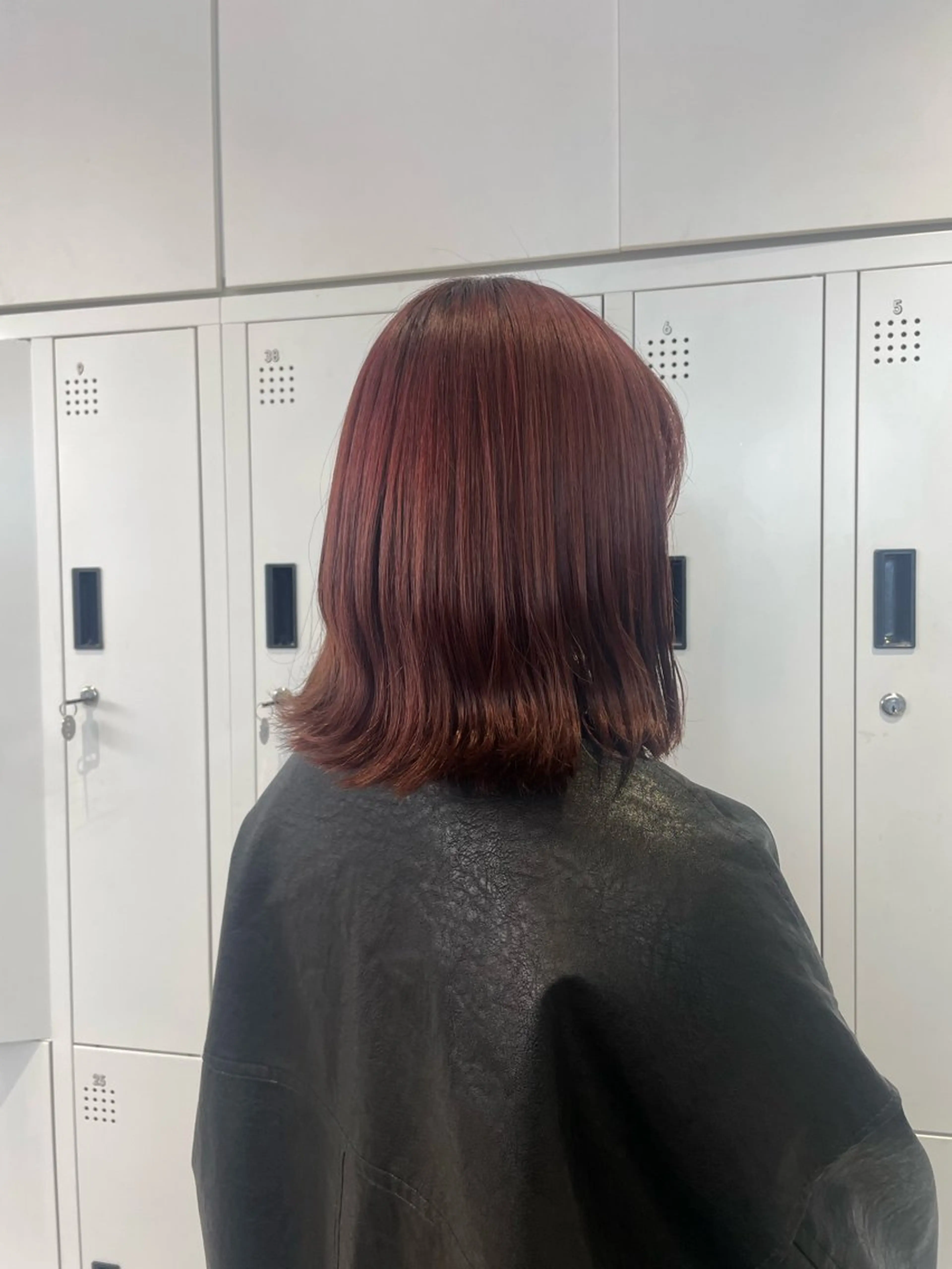 ショート カラー ヘアカラー 🌟暖色系ハイトーン 🌟AIのヘアスタイル