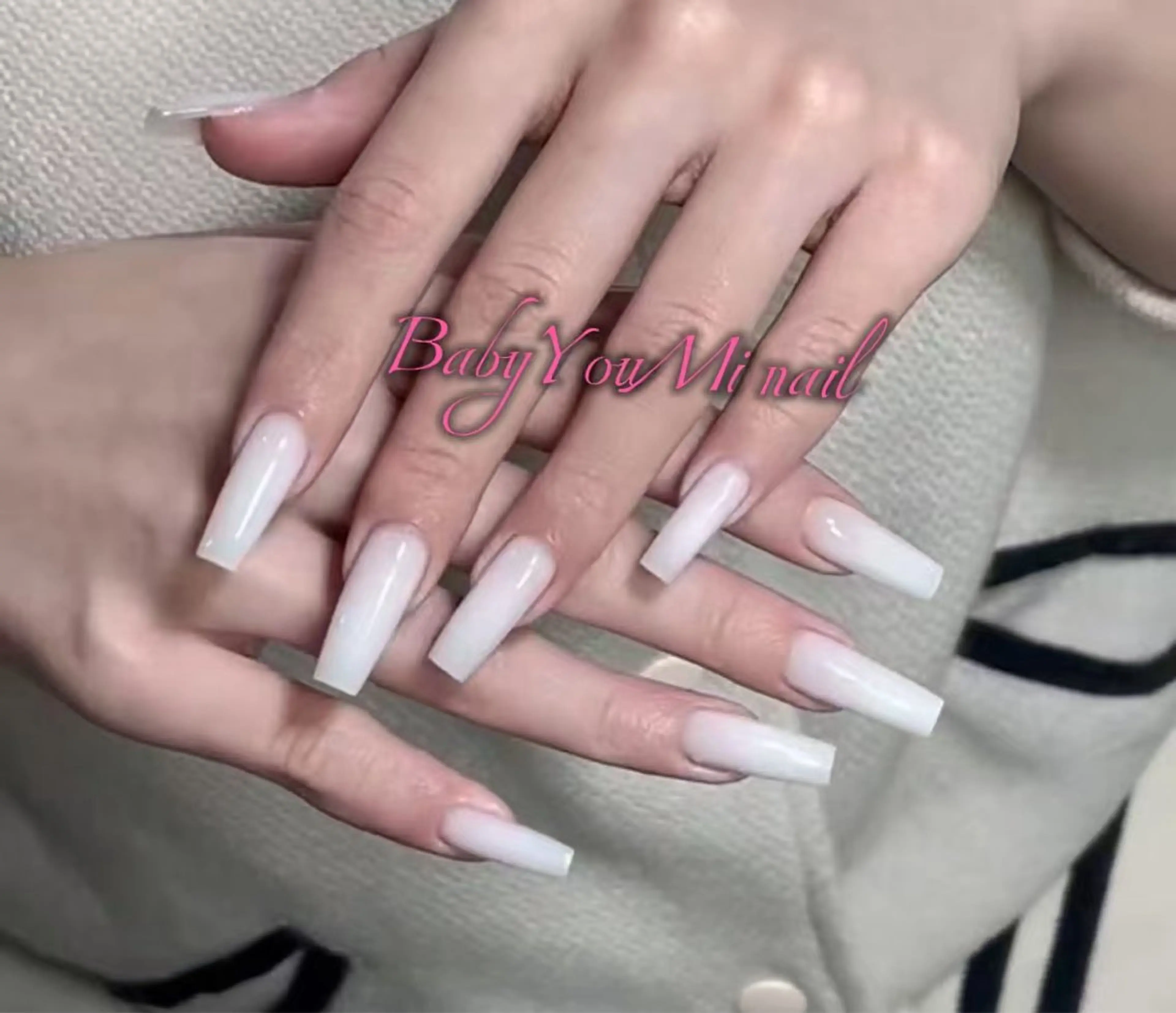 ネイル オーロラネイル フラワーネイル フットネイル フレンチネイル ジェルネイル ハンドネイル BabyYouMi nailのネイルデザイン