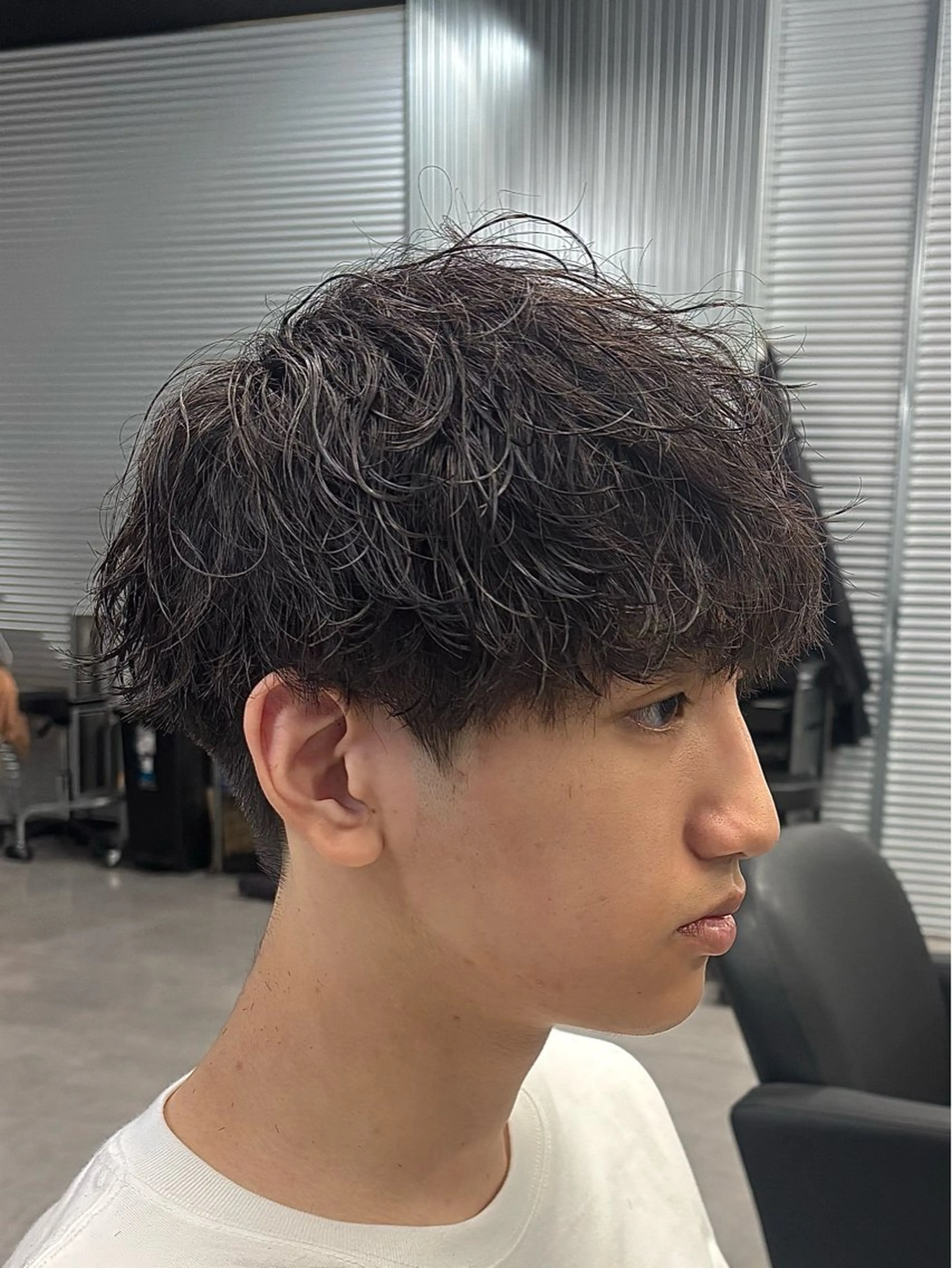 パーマ メンズ メンズパーマ 波巻きパーマ カット パーマ トリートメント 波巻き/ツイスパ/ 短髪/鈴木俊也のヘアスタイル