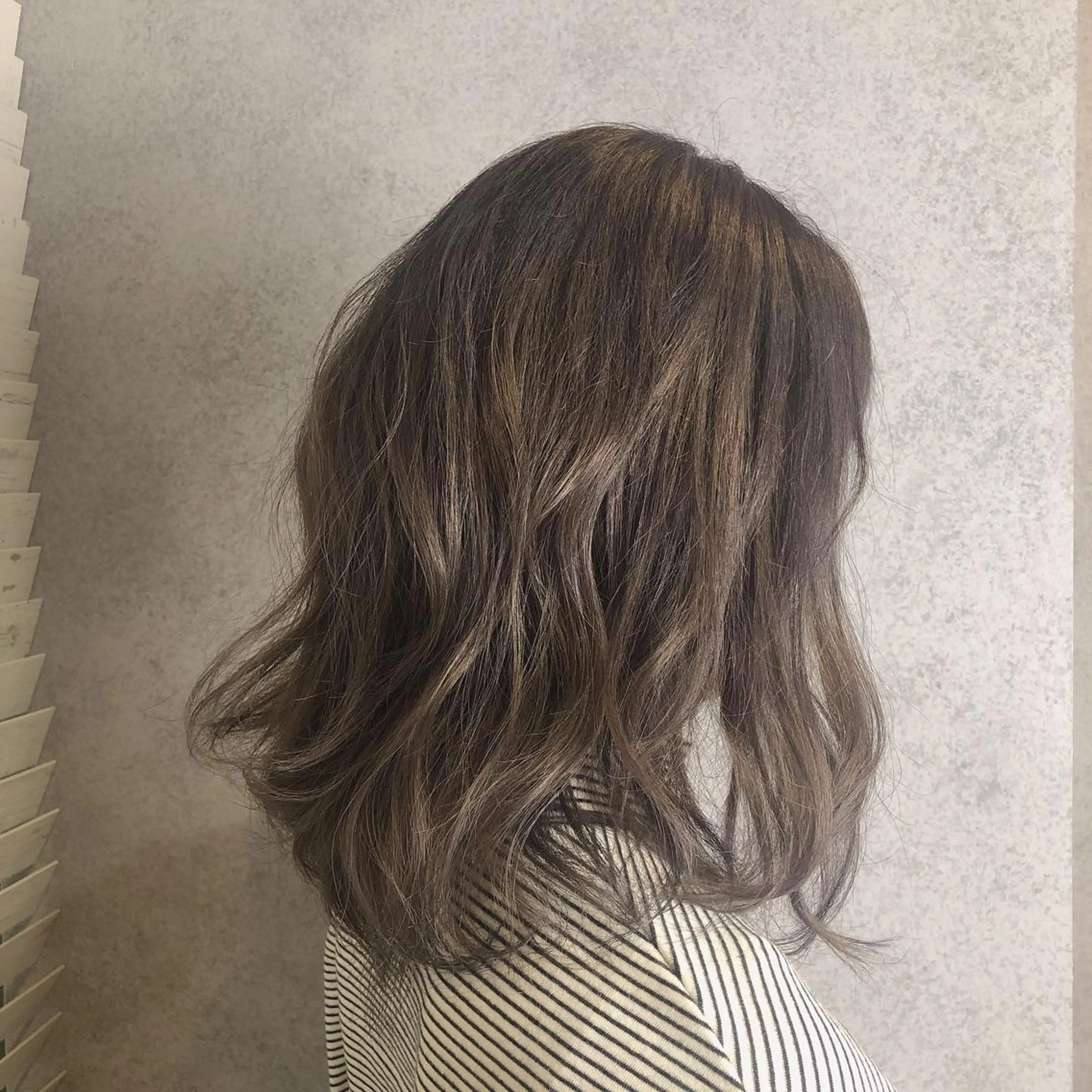 ミディアム アッシュ SALOWIN池袋店 🌿harukaのヘアスタイル