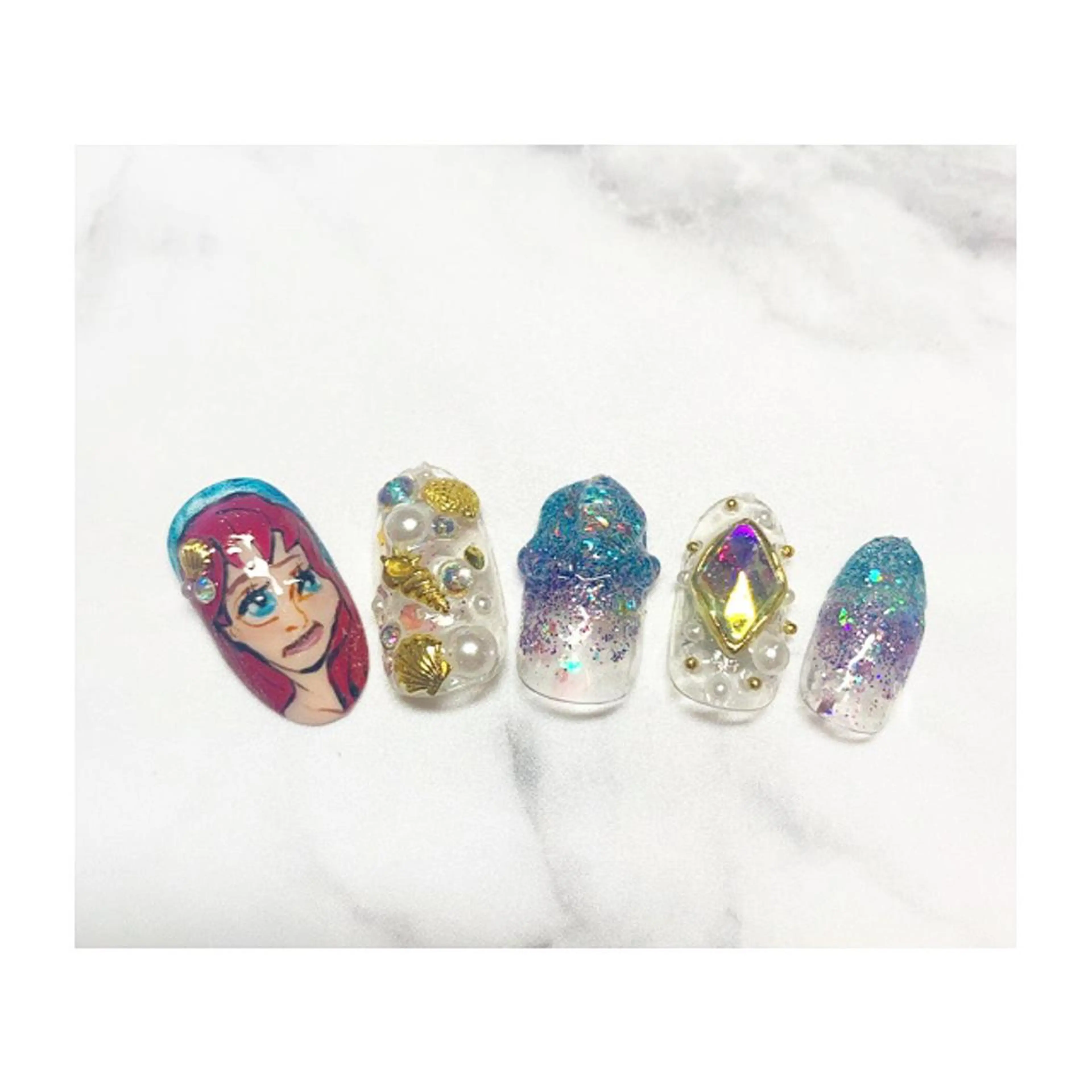 ネイル 駒月 明日香のネイルデザイン