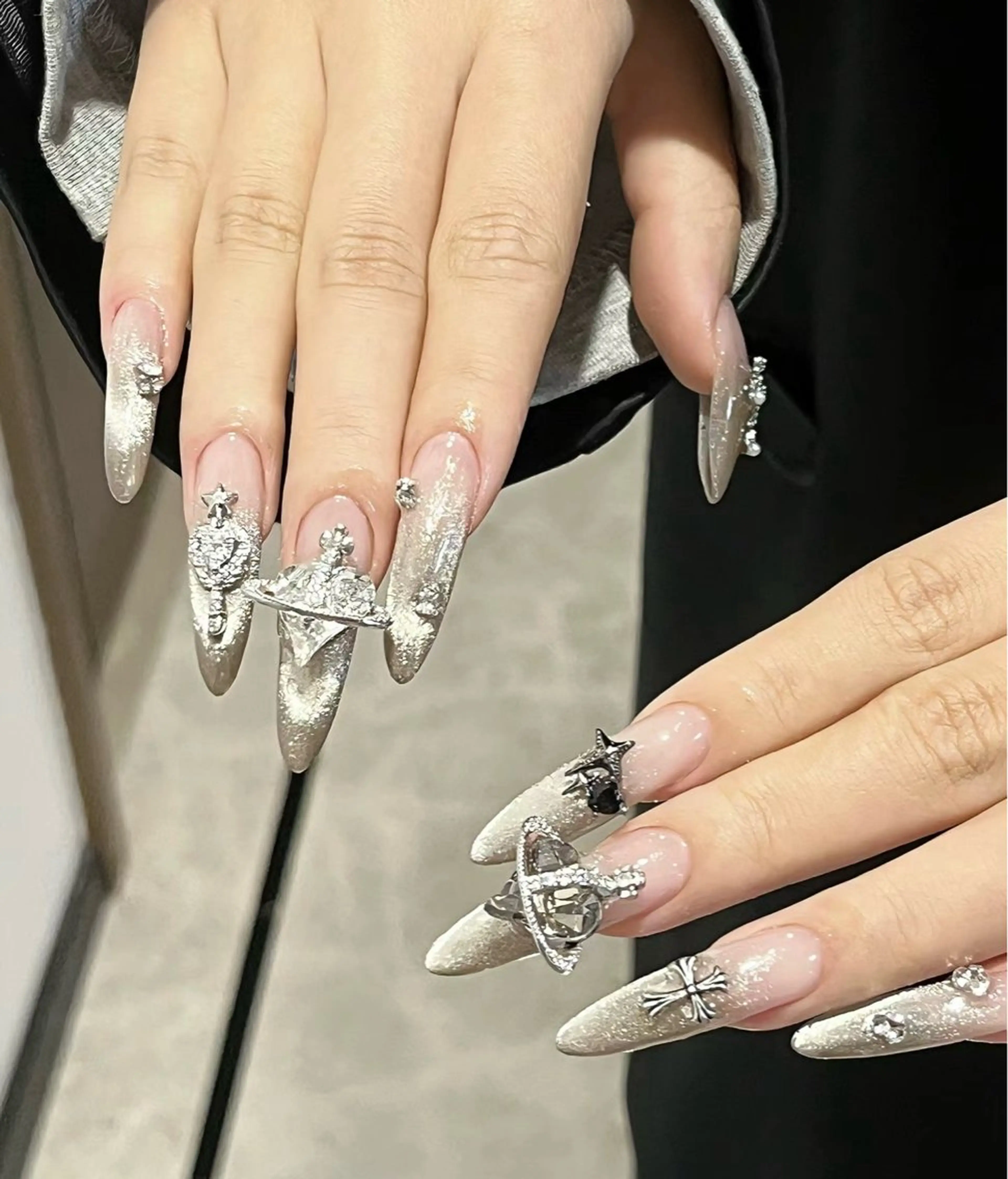 ネイル Hana  NAIL所属・新宿YISInail スカルプ専門店のネイルデザイン