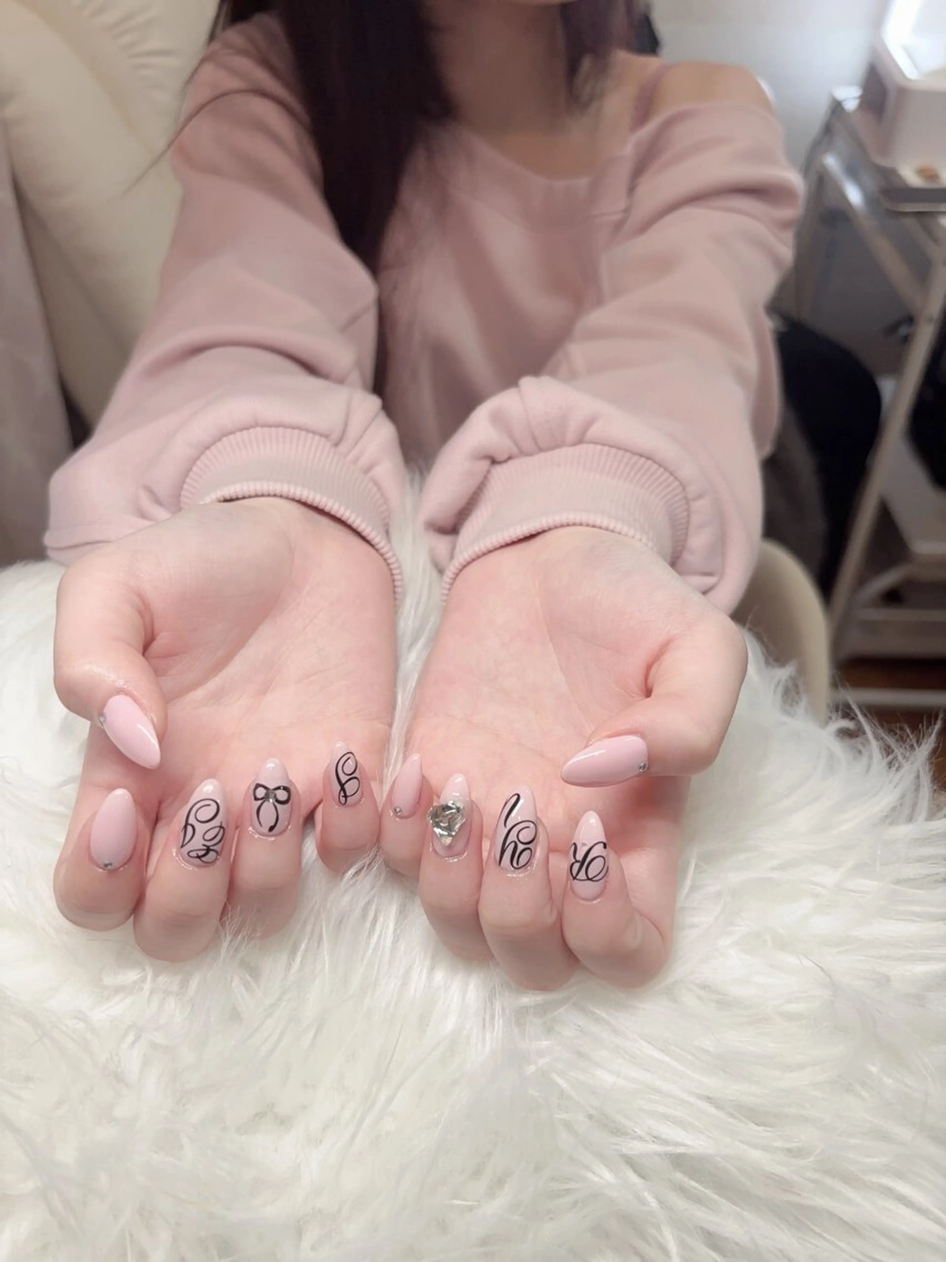 ネイル フレンチネイル グラデーション マグネットネイル ミラーネイル 持ち込み ハンドネイル yurinail所属・yuri nail 高田馬場のネイルデザイン