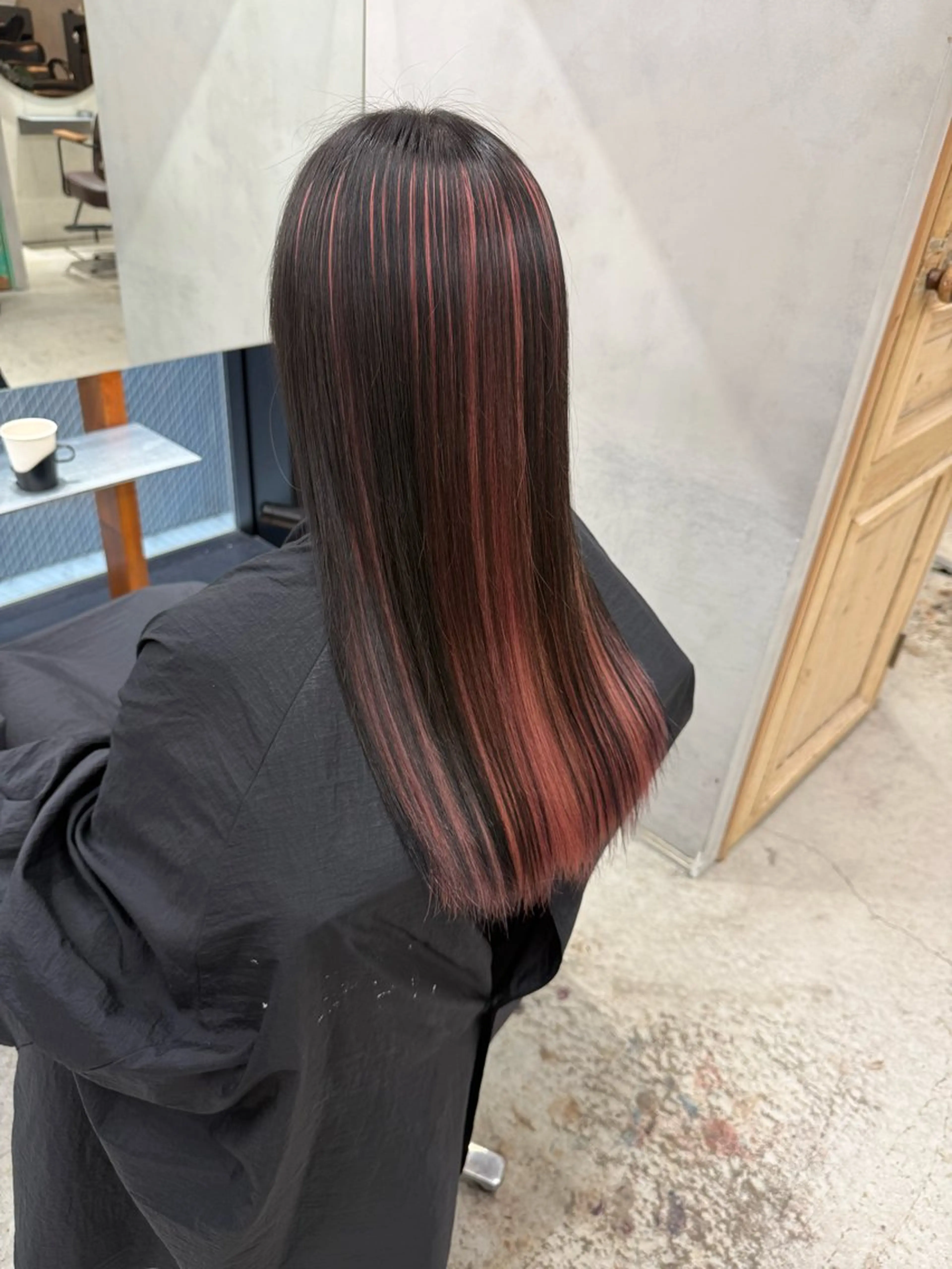 ロング カラー ベージュカラー ピンクカラー ピンクベージュ ヘアカラー トリートメント ヘアセット 佐々木 里紗のヘアスタイル