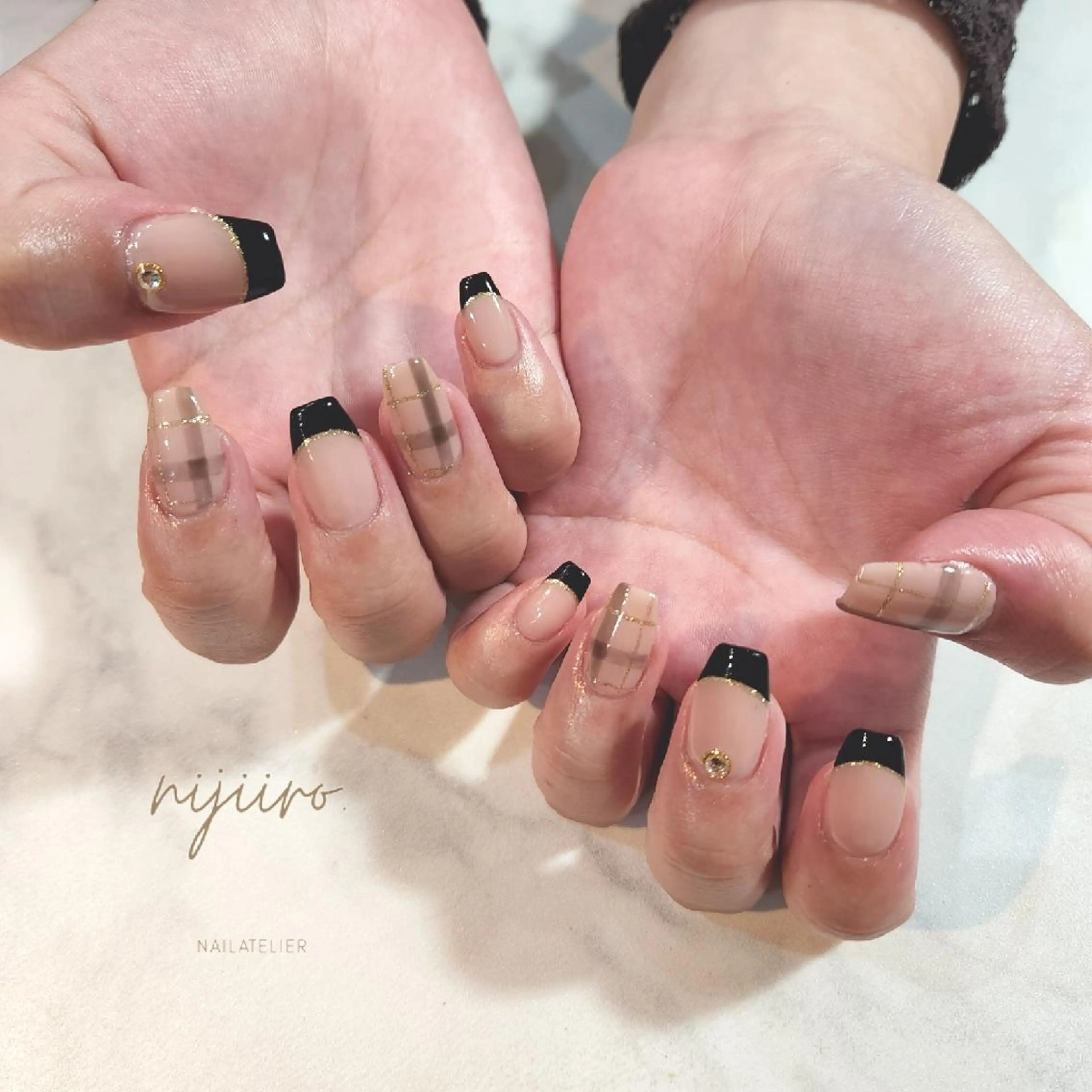 ネイル ハンドネイル nailatelier nijiiro.所属・nijiiro🌈 サトウのネイルデザイン