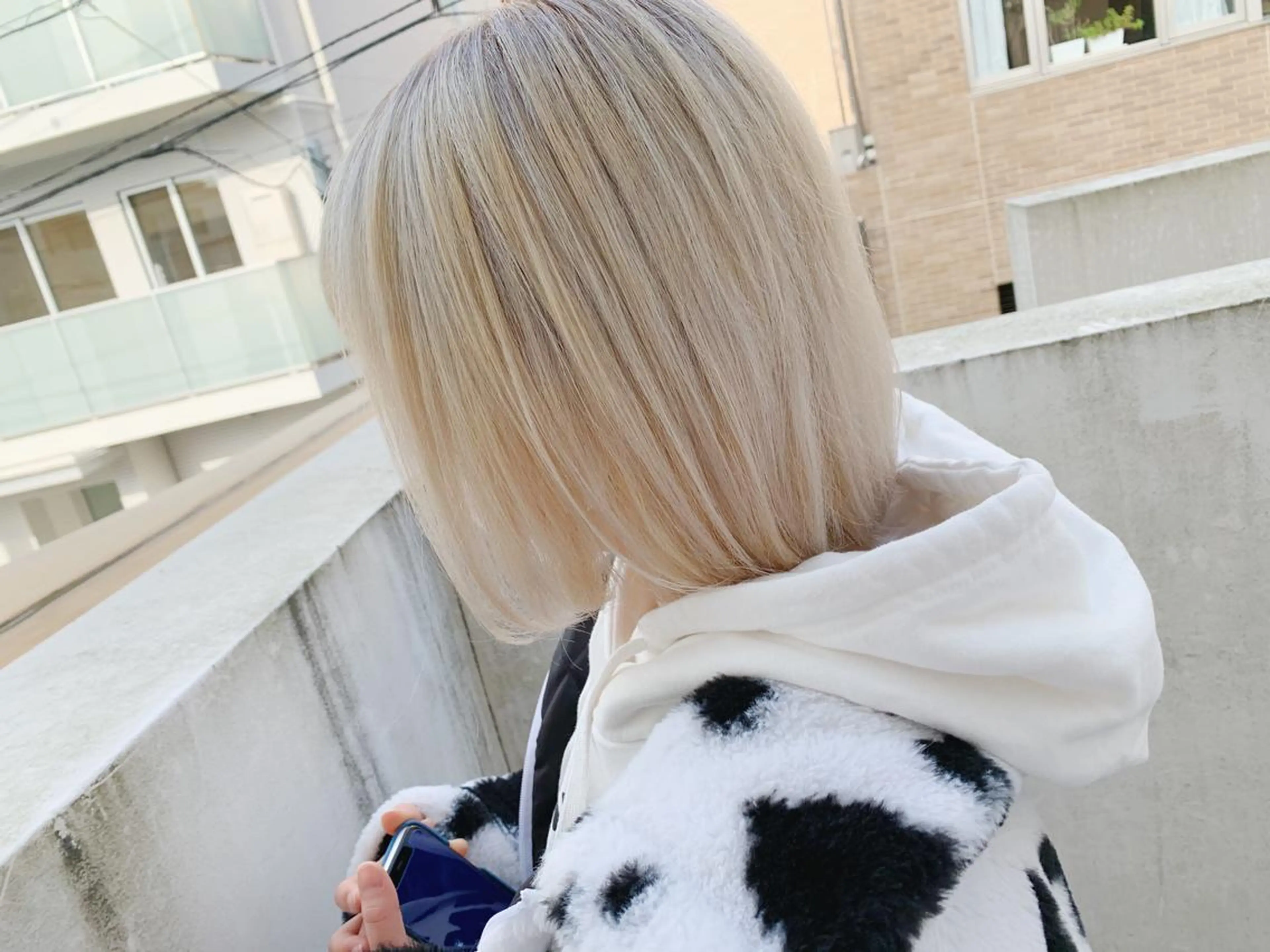 ショート カラー タカハシ ハヤトのヘアスタイル