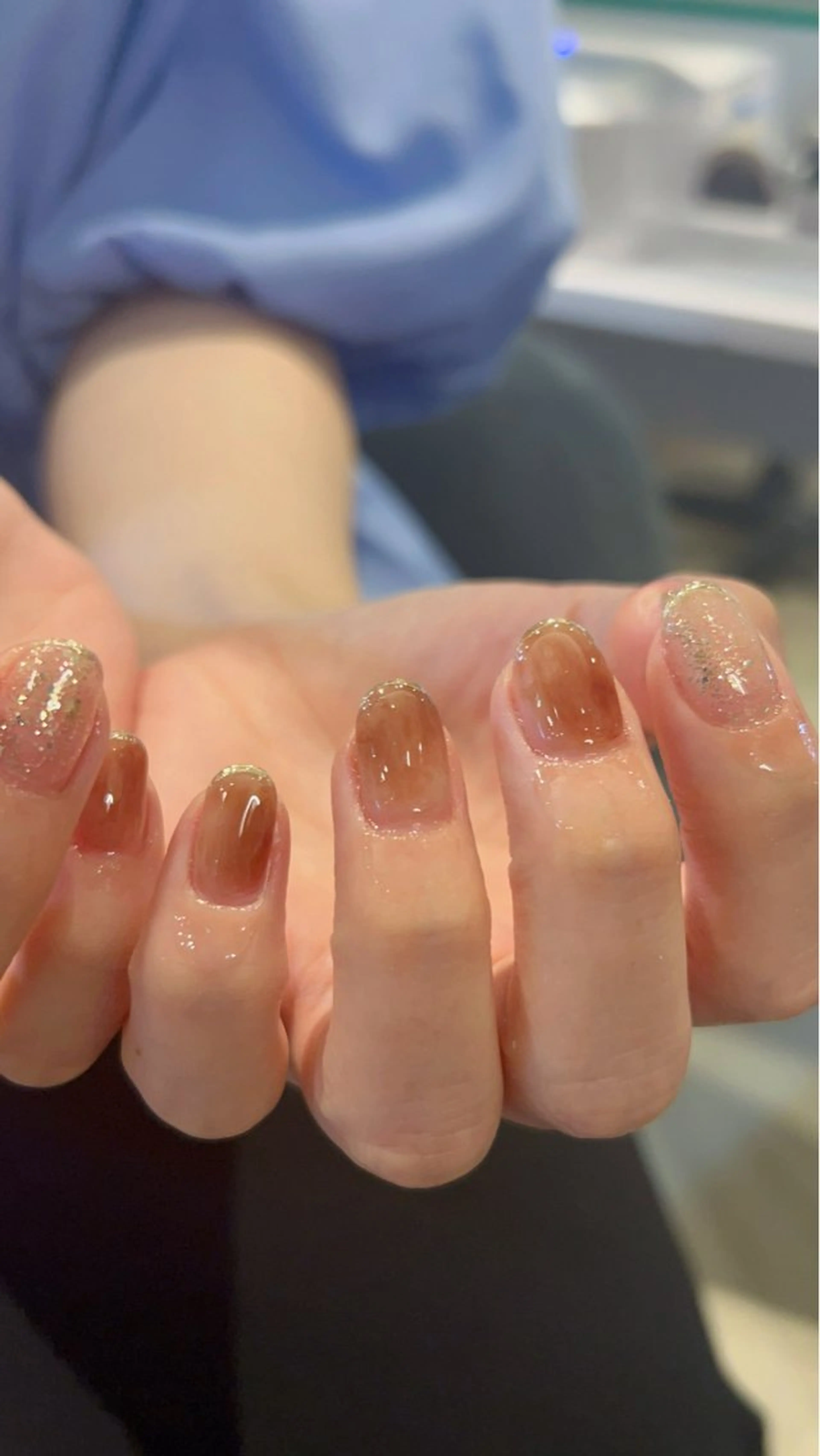 ネイル ブラウン ゴールド ニュアンスネイル ハンドネイル plume. noaのネイルデザイン