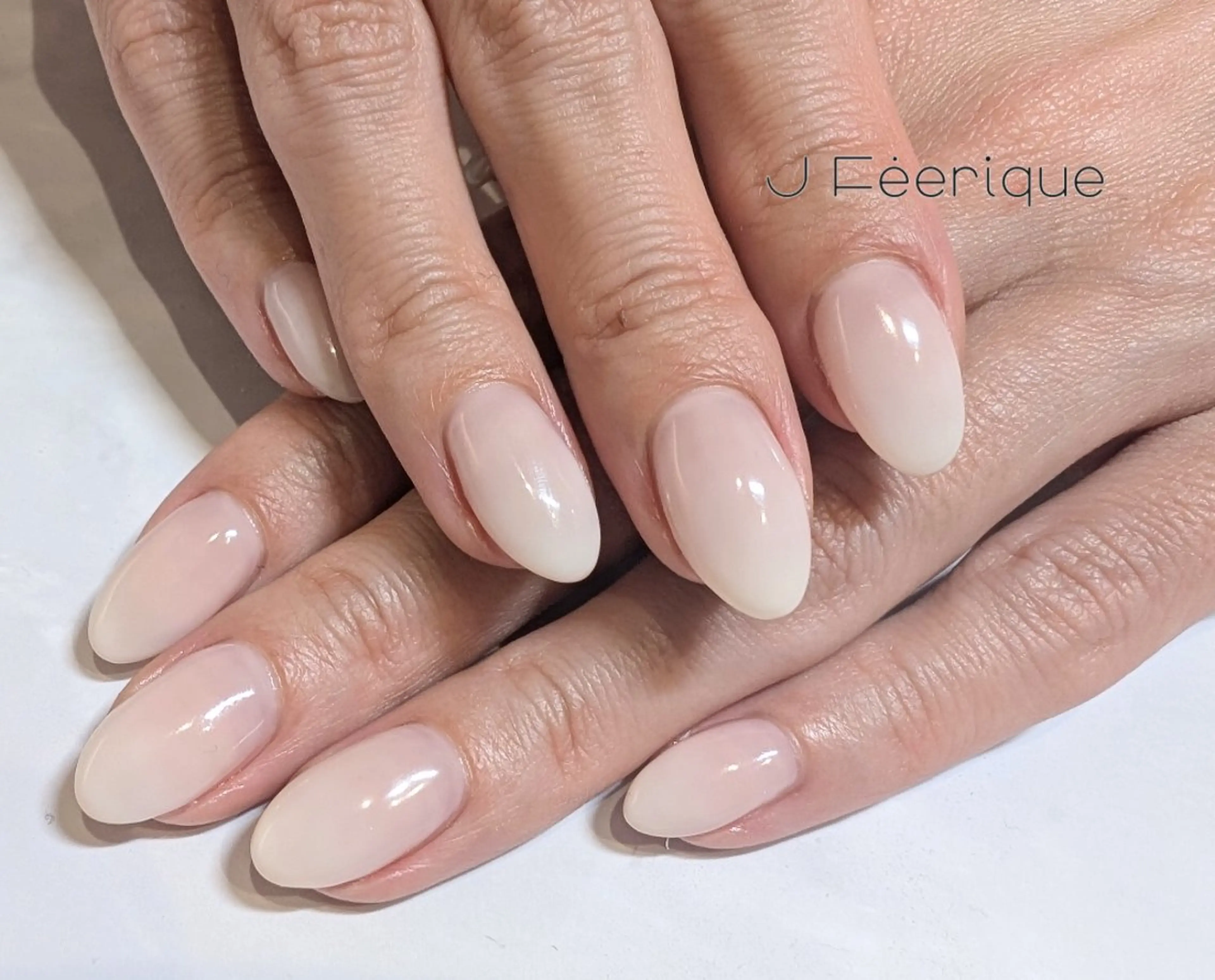 ネイル ハンドネイル ハンドケア Eri　歴8年　/ 南森町ネイル💅のネイルデザイン