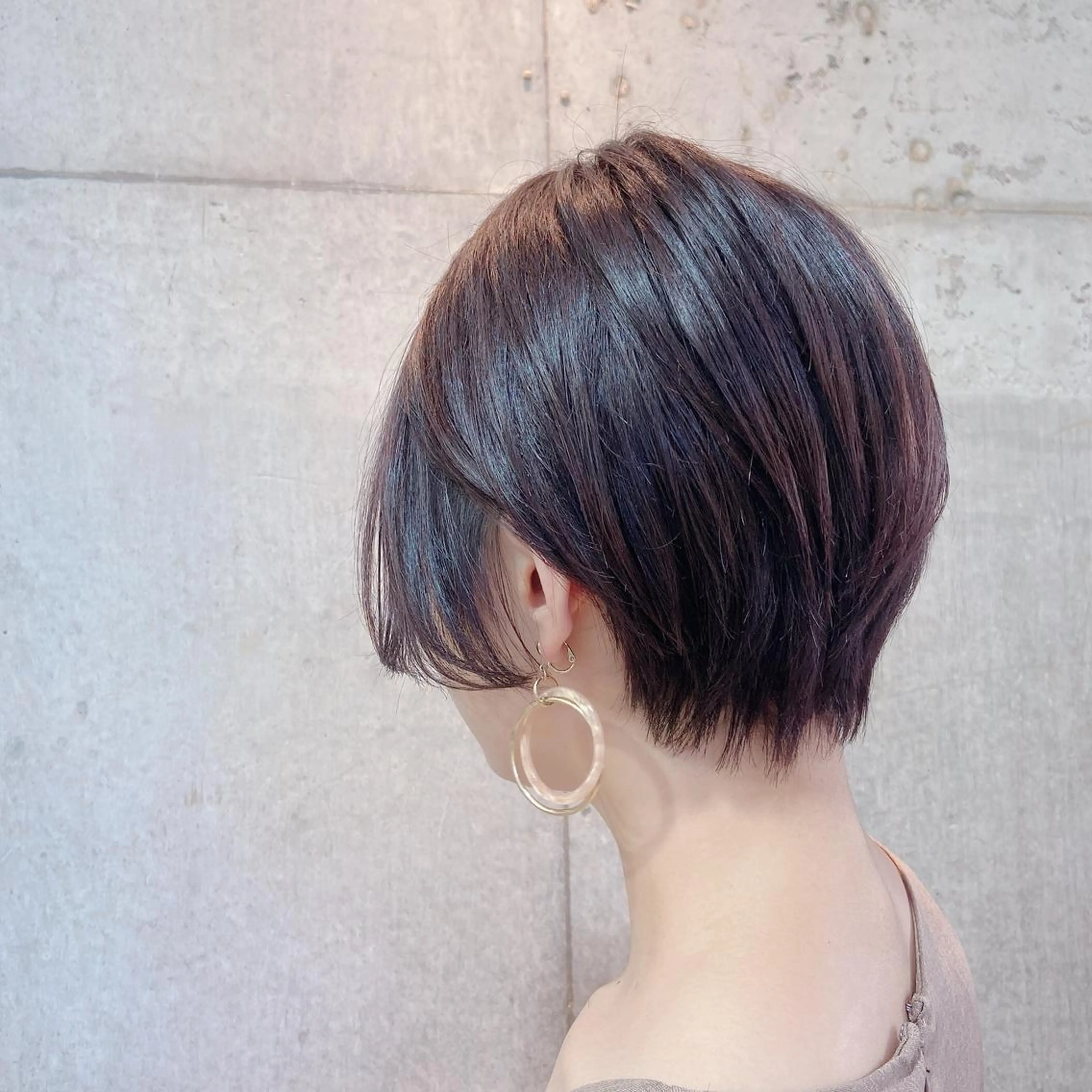 ショート 暗髪/艶髪/Ono .のヘアスタイル