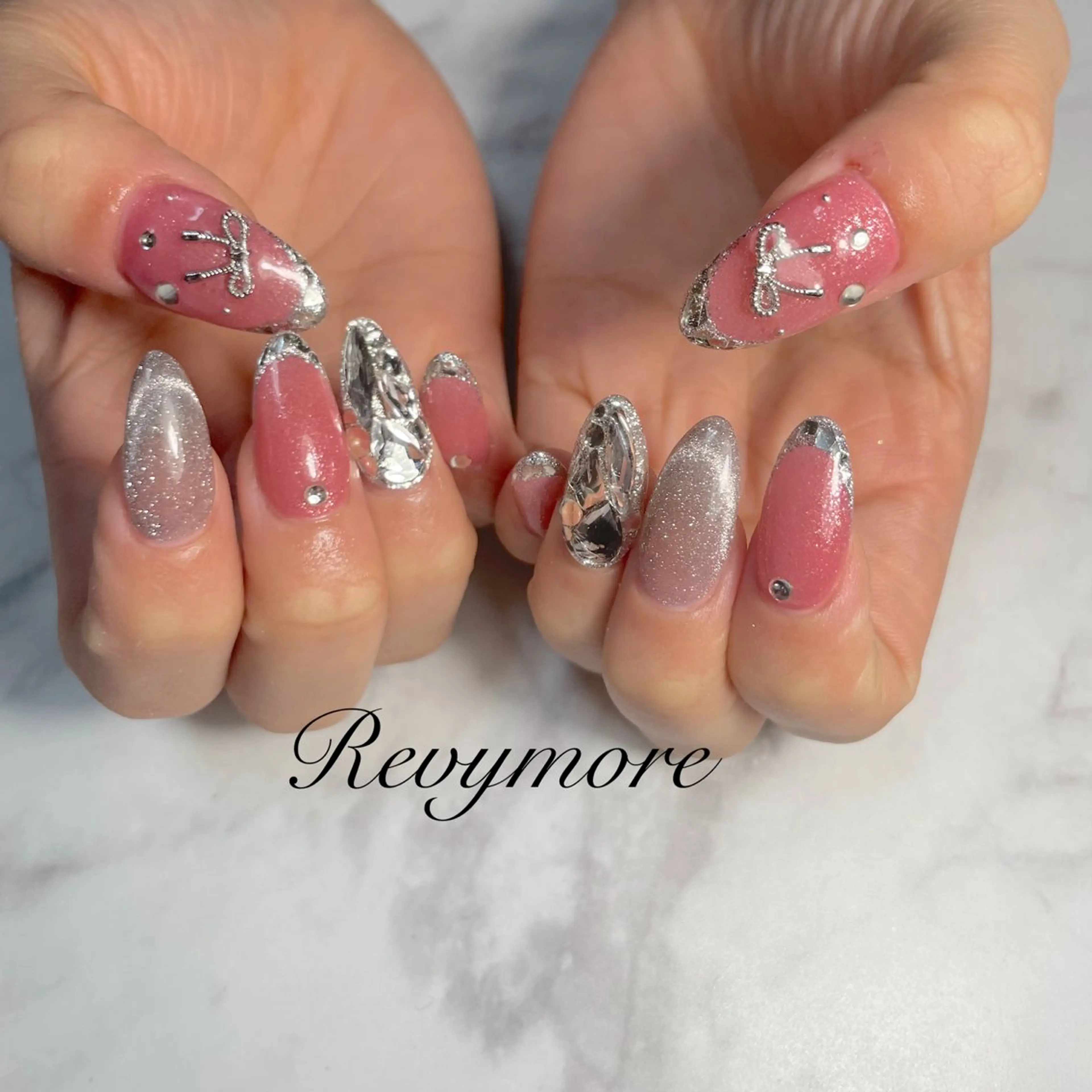 ネイル 成人式 フレンチネイル ジェルネイル ガラスフレンチ 韓国ネイル ハンドネイル nail salon Revymore所属・nail salon Revymoreのネイルデザイン