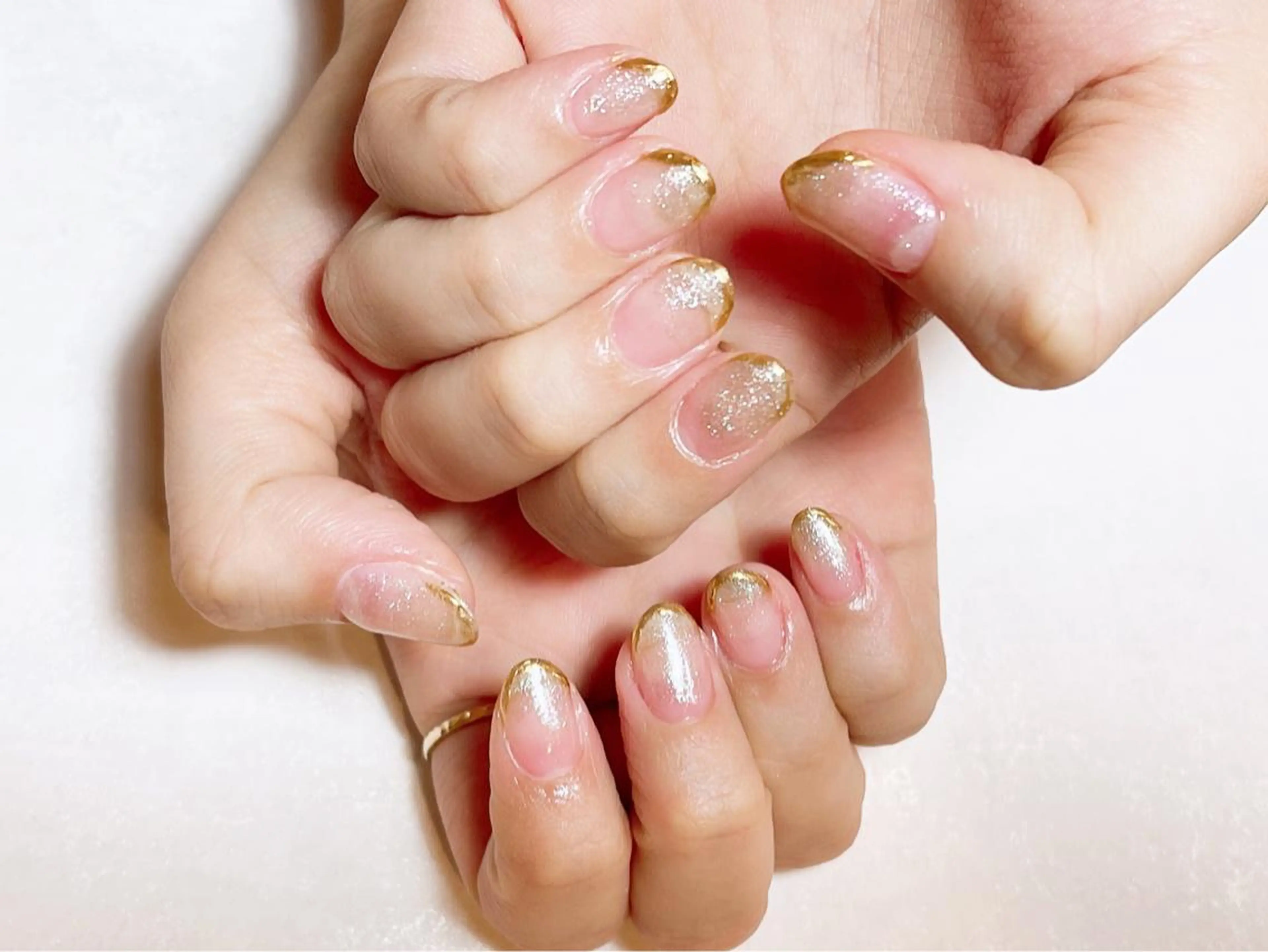 ネイル フレンチネイル ニュアンスネイル irono .のネイルデザイン