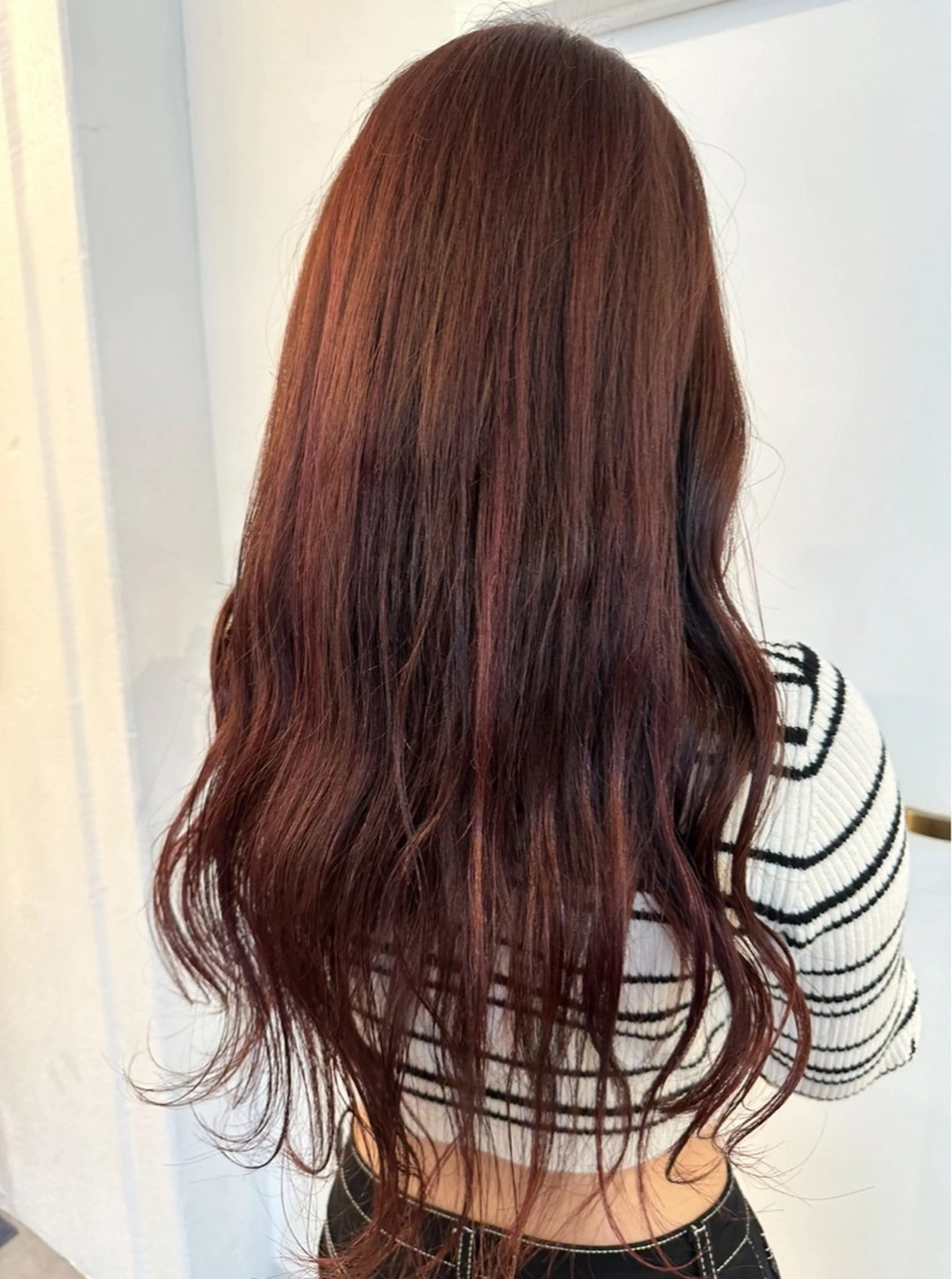 ロング オノ アイラのヘアスタイル