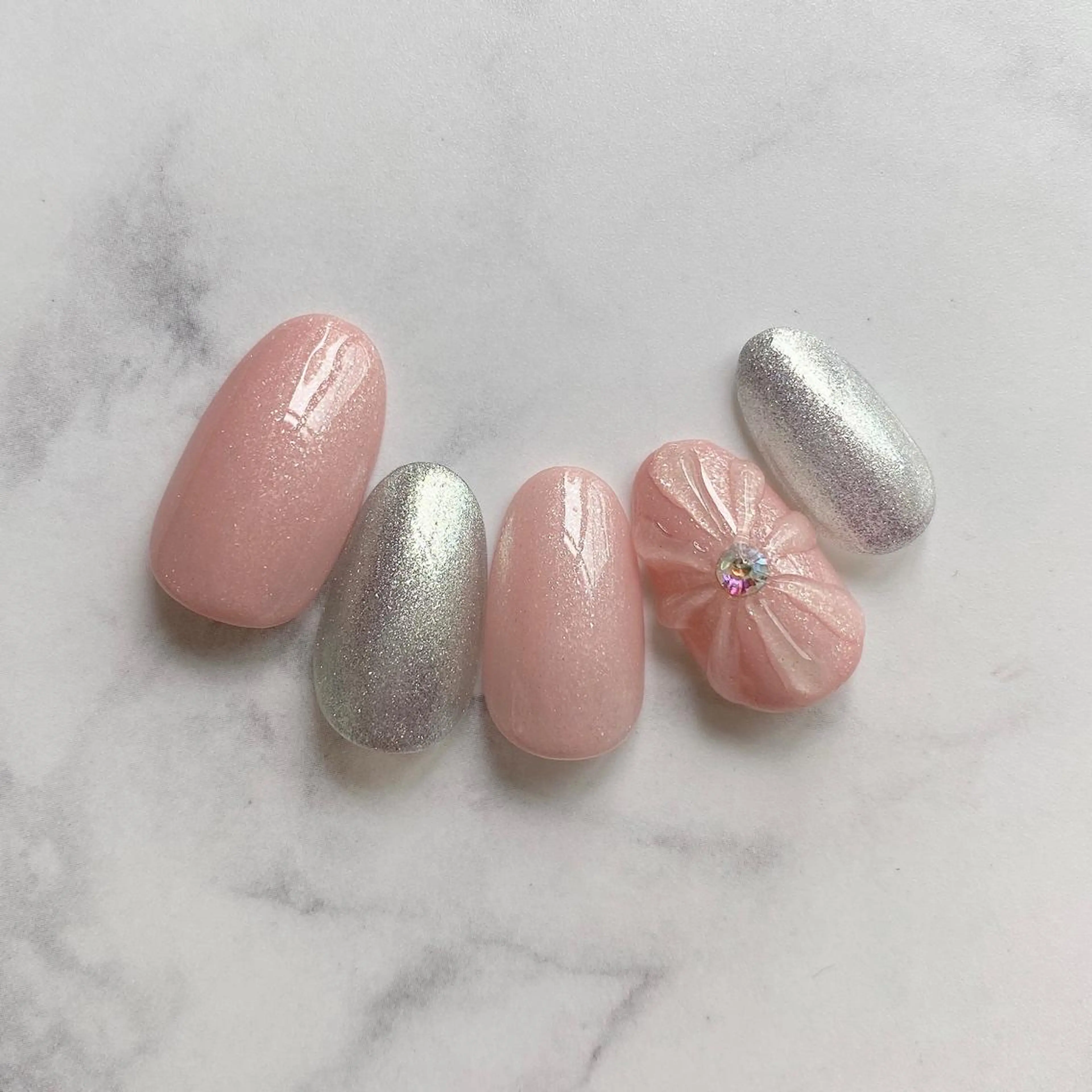 ネイル ISHIHARA KANAのネイルデザイン