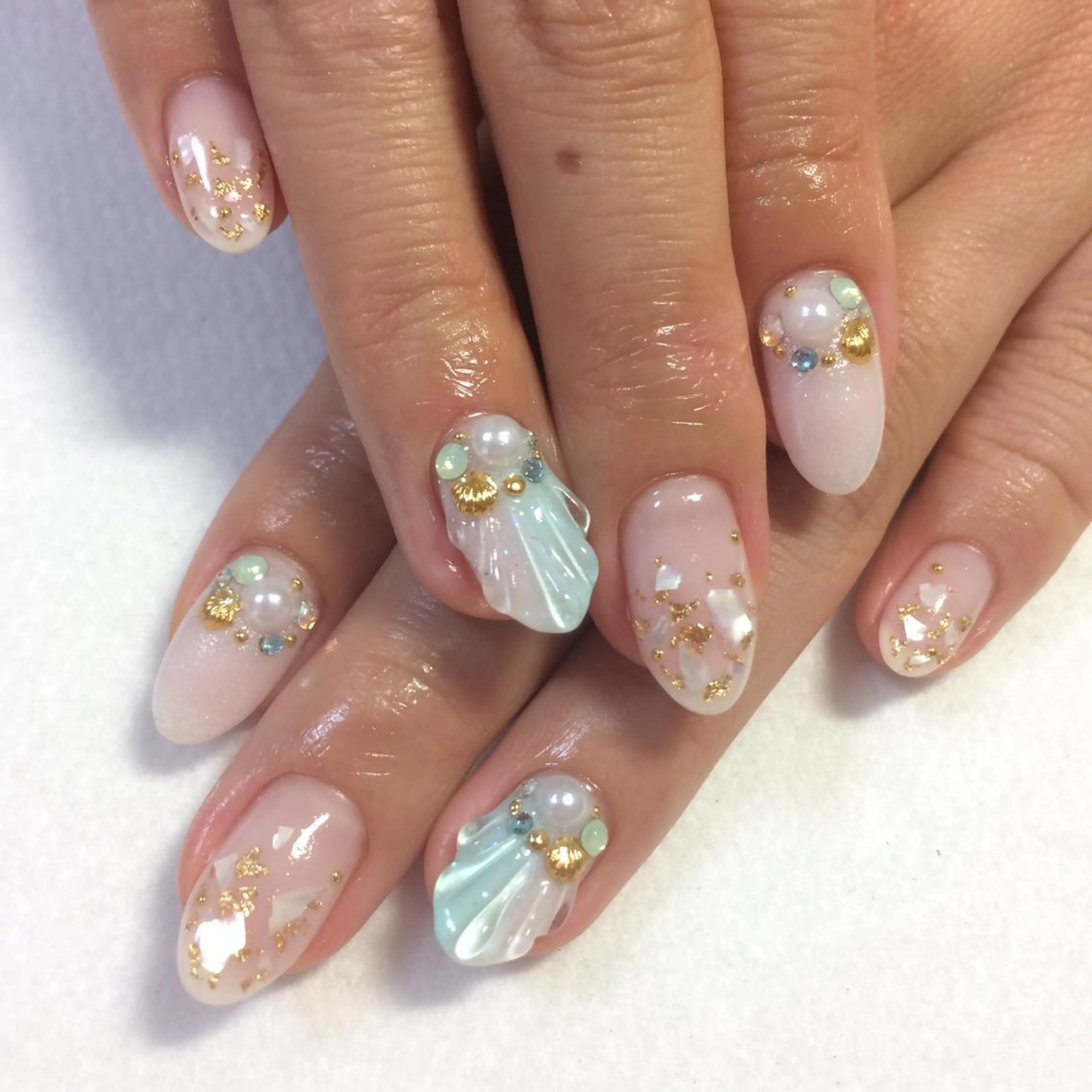 ネイル VIOLUS所属・VIOLUS 関目のネイルデザイン