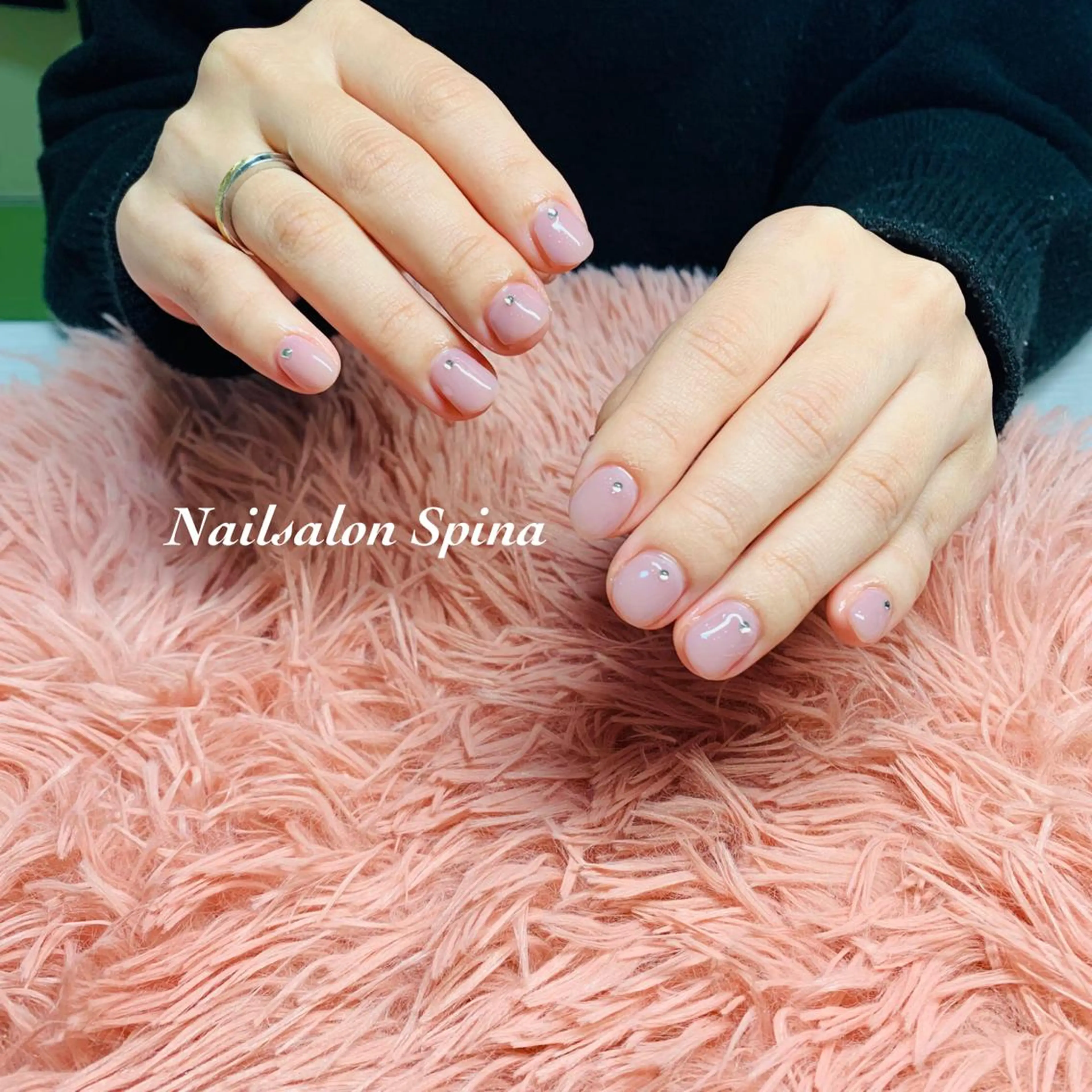 ネイル アートネイル ジェルネイル ワンカラーネイル ピンク Nailsalon Spina 琴美のネイルデザイン