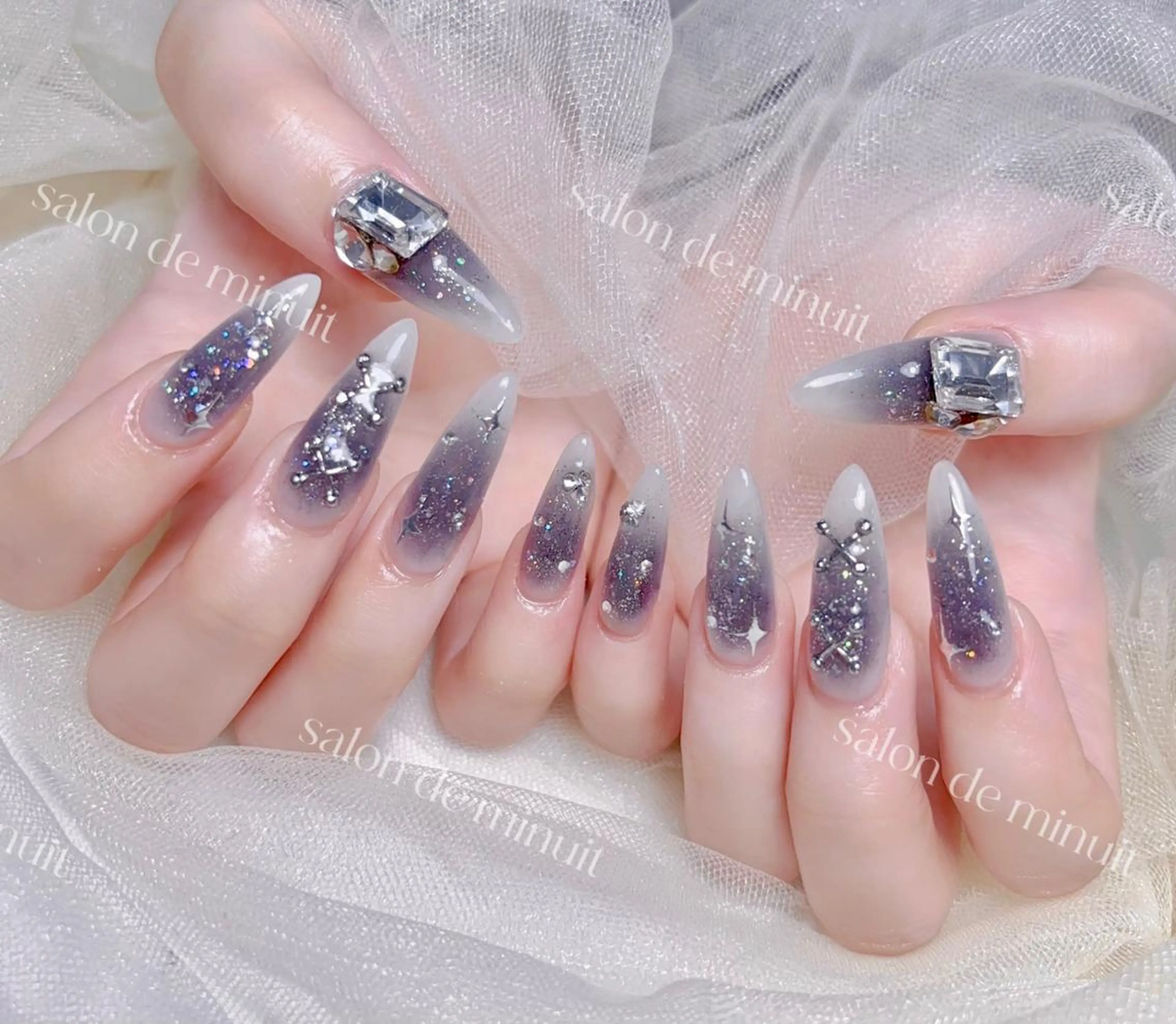 ネイル Salon de Minuit🦩のネイルデザイン