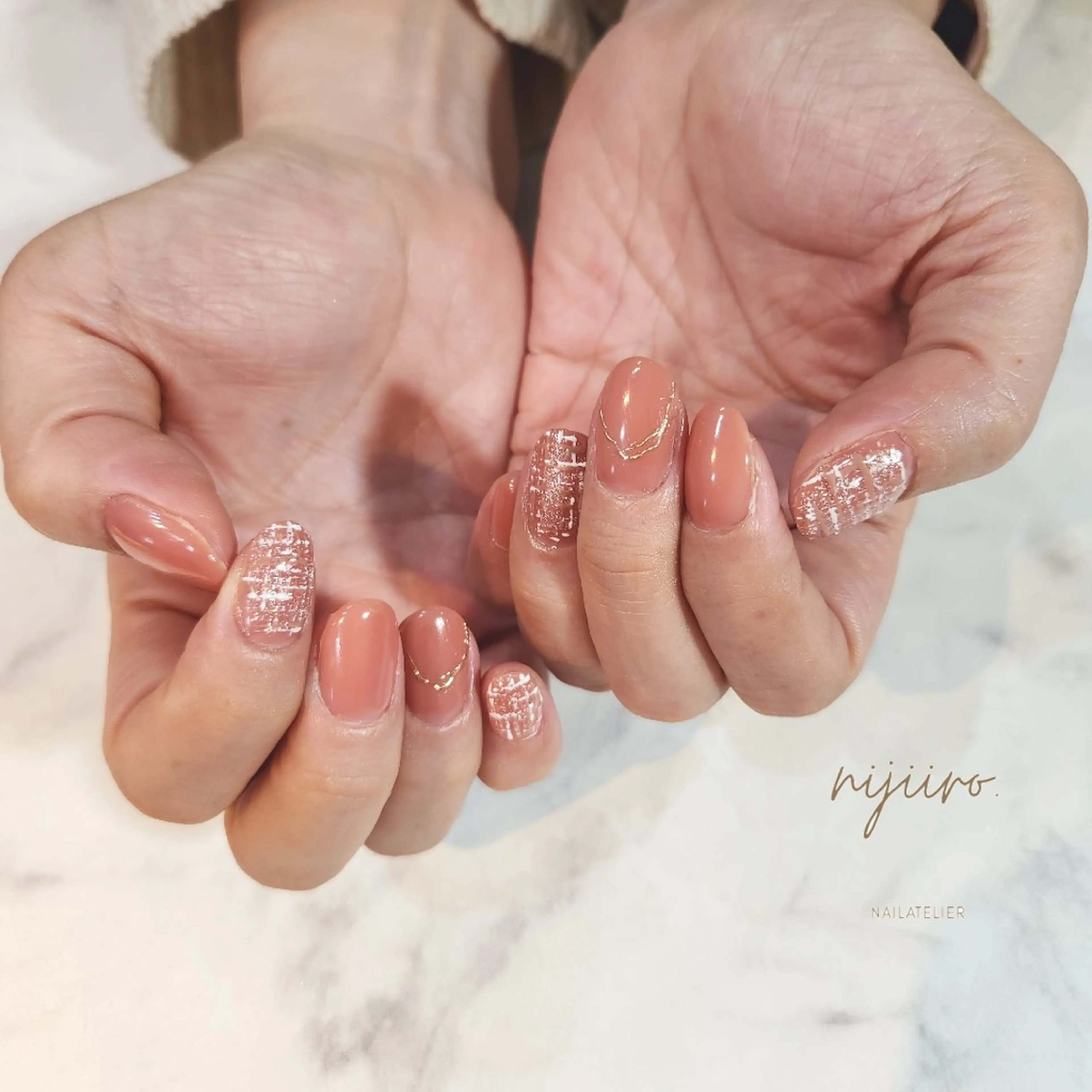 ネイル ツイードネイル ハンドネイル nailatelier nijiiro.所属・nijiiro🌈 サトウのネイルデザイン