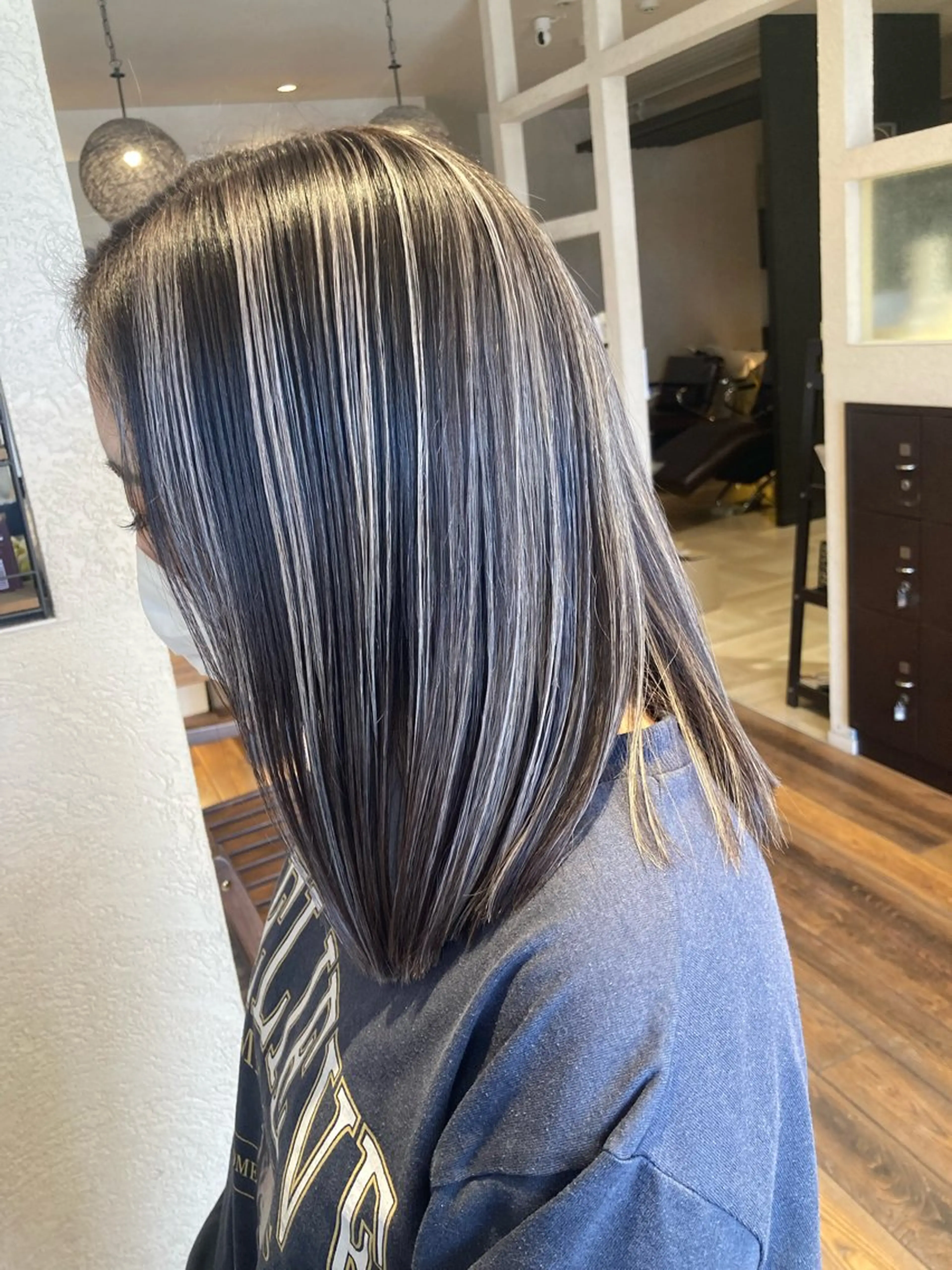 セミロング カラー ハイライトカラー ハイライト ヘアカラー トリートメント 髪質改善/透明感 カラー/内藤有須加のヘアスタイル