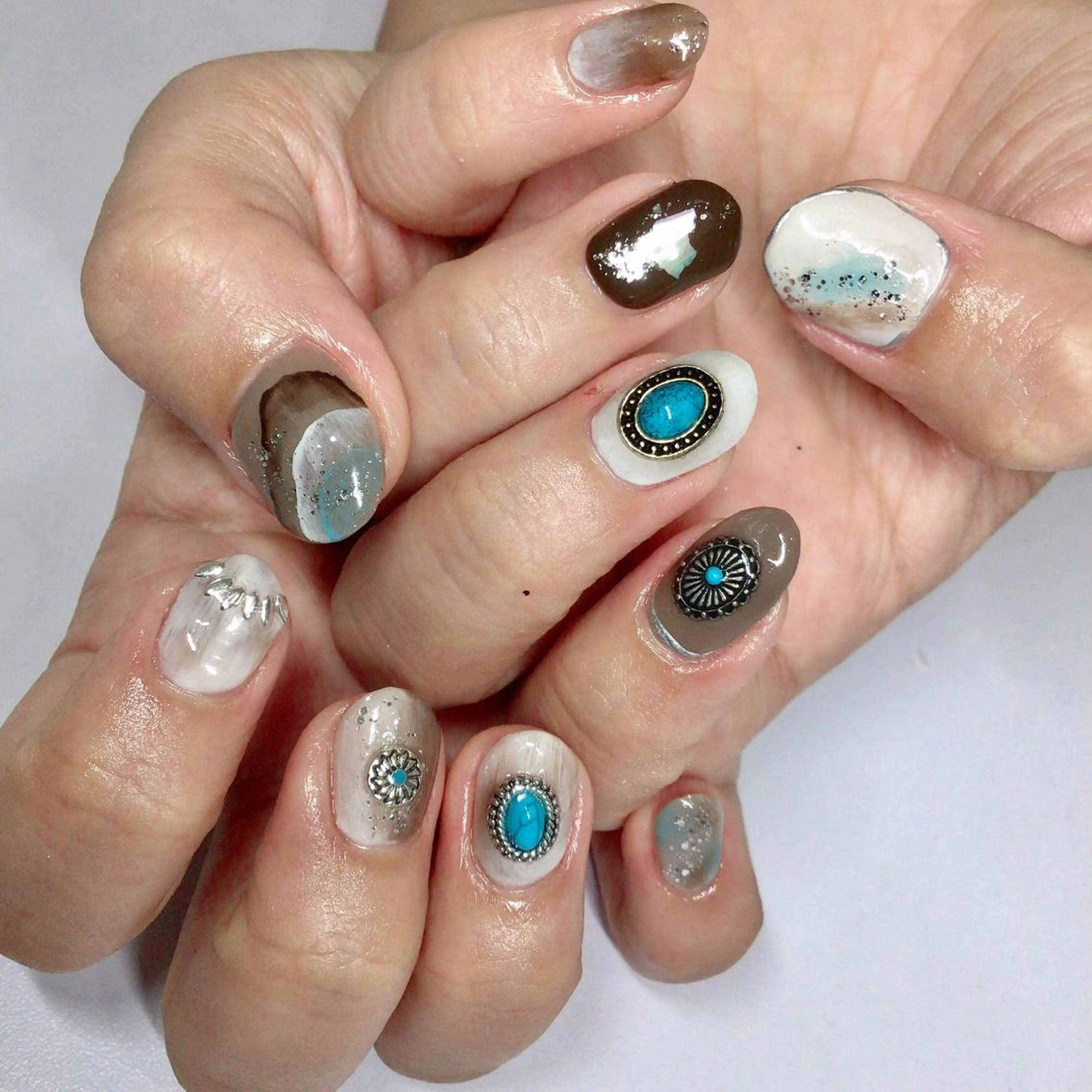 ロング カラー ネイル マツエク・マツパ 福田 加奈のネイルデザイン