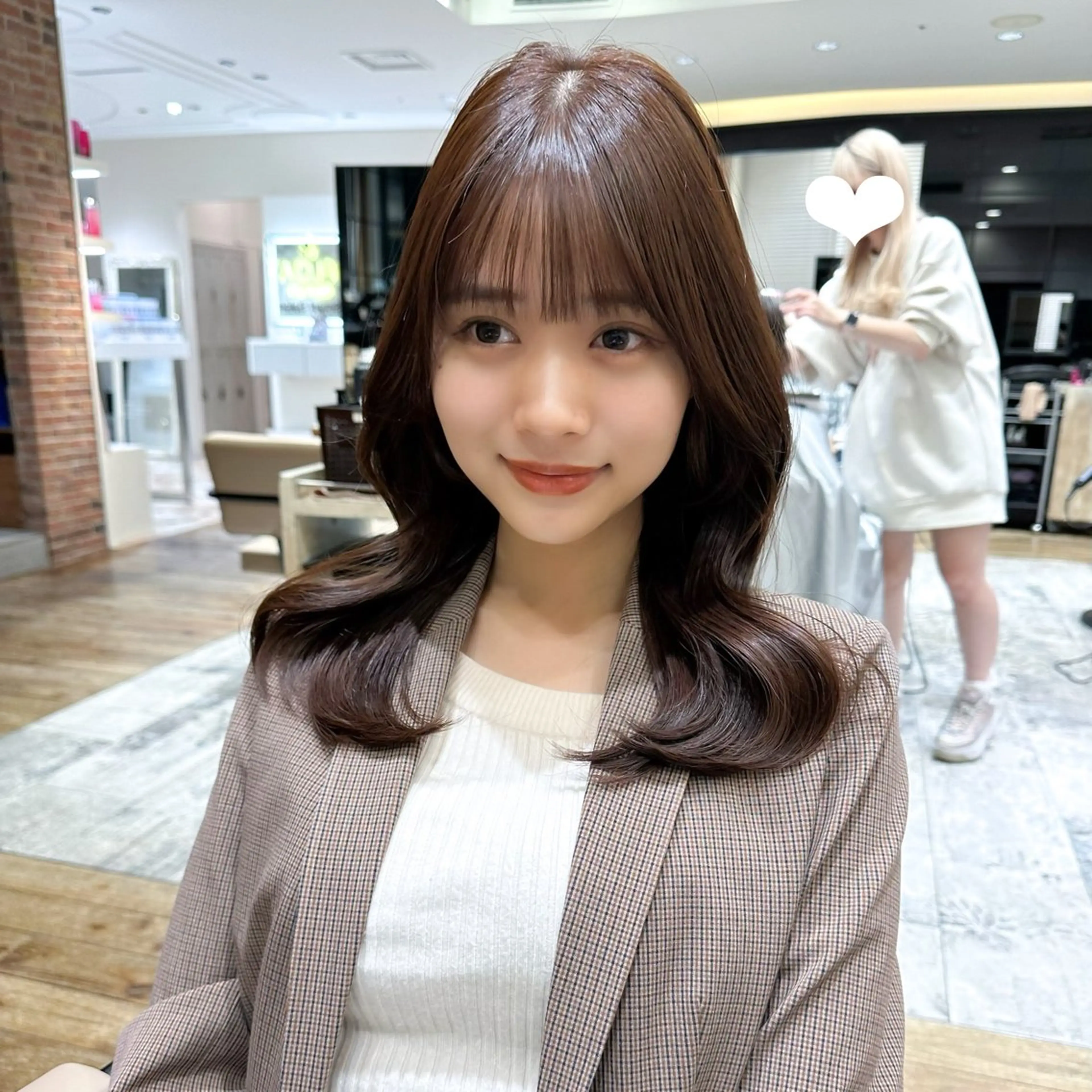 セミロング カラー ベージュカラー ブラウンカラー ブラウンベージュ くびれヘア 顔周りカット カット ヘアカラー トリートメント 顔周り/くびれヘア 韓国ヘア💕風間るなのヘアスタイル