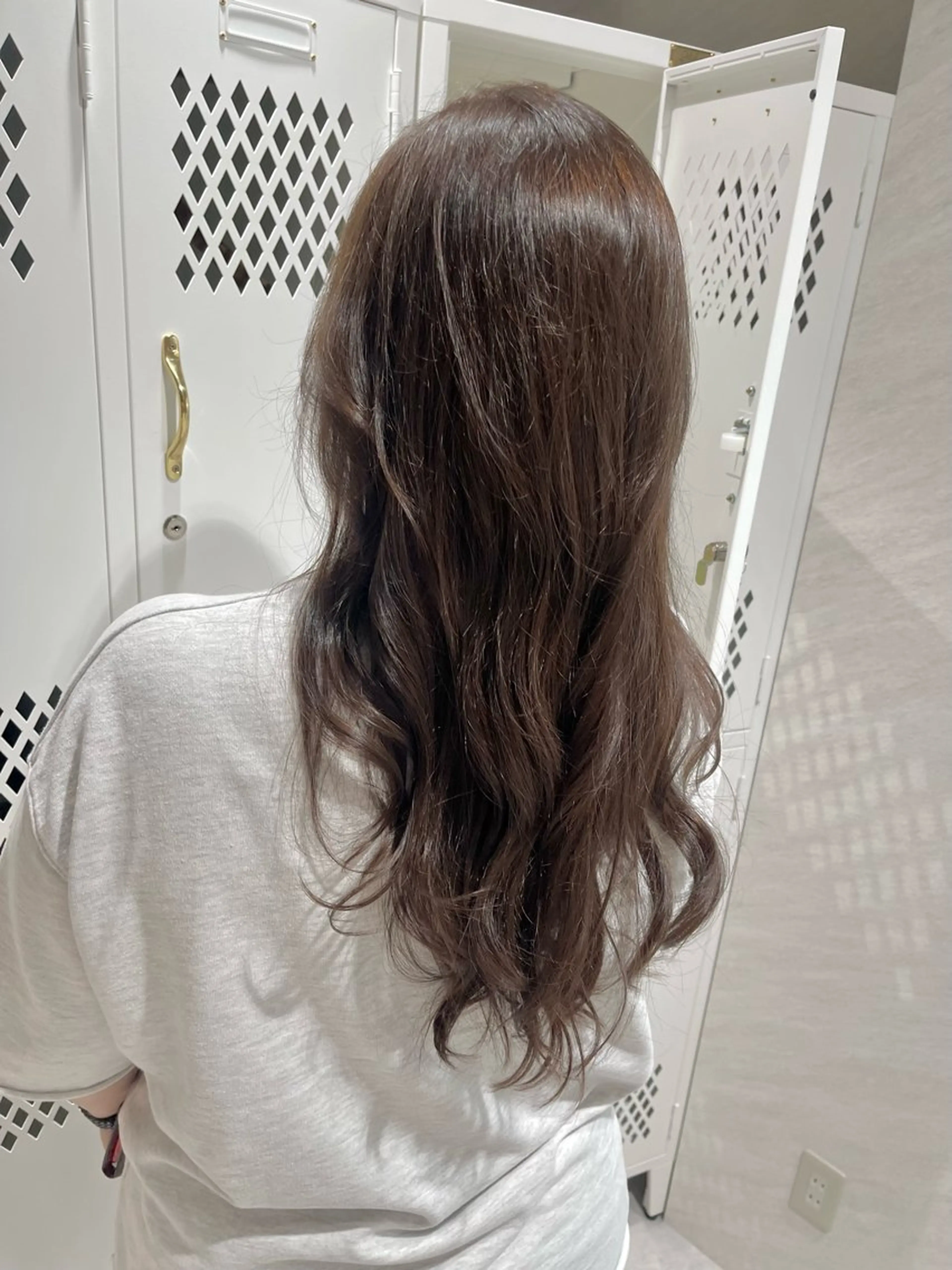 ロング カラー グレージュ 🩵ボブ/レイヤー /髪質改善🩵のヘアスタイル