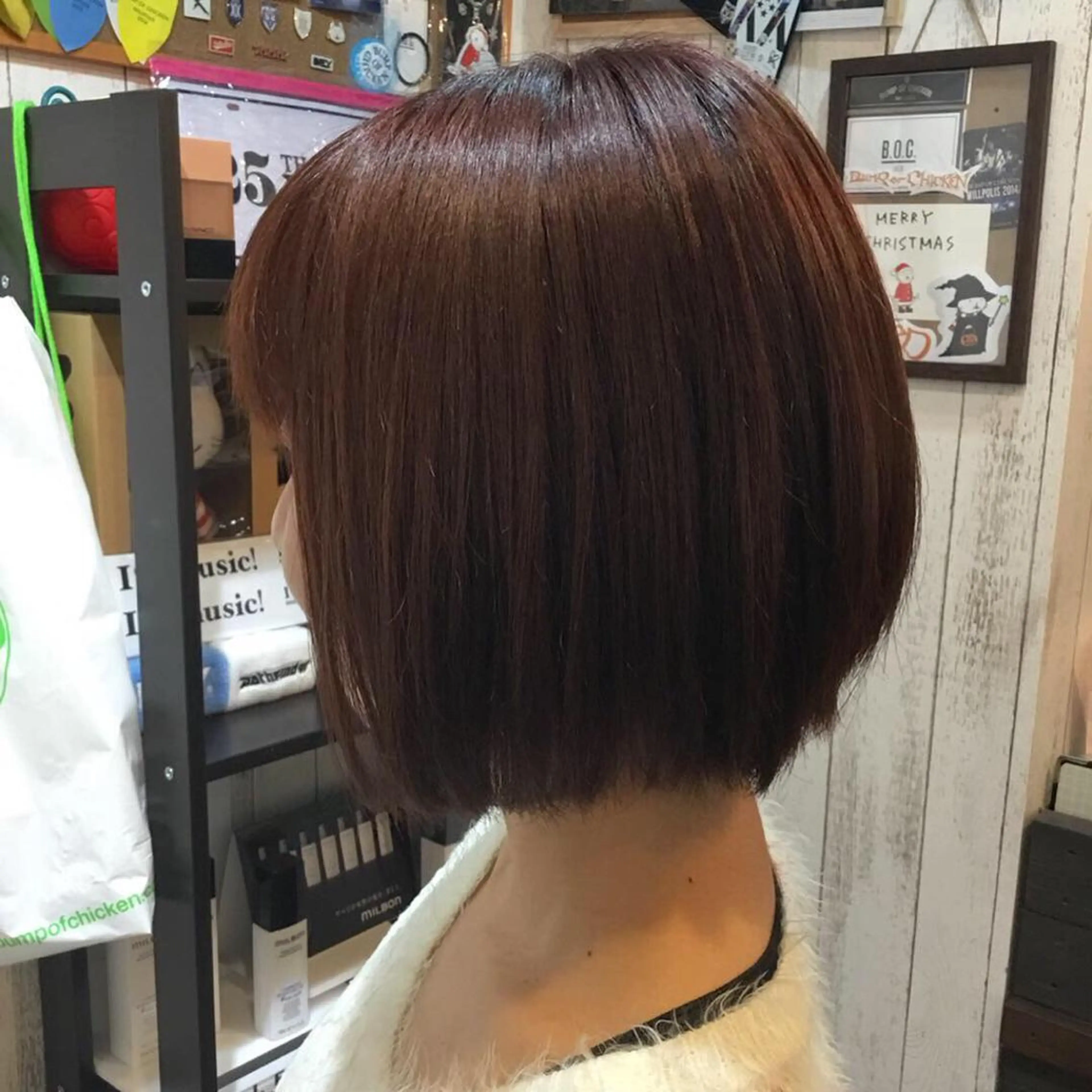 ショート カラー embrace エンブレイスのヘアスタイル