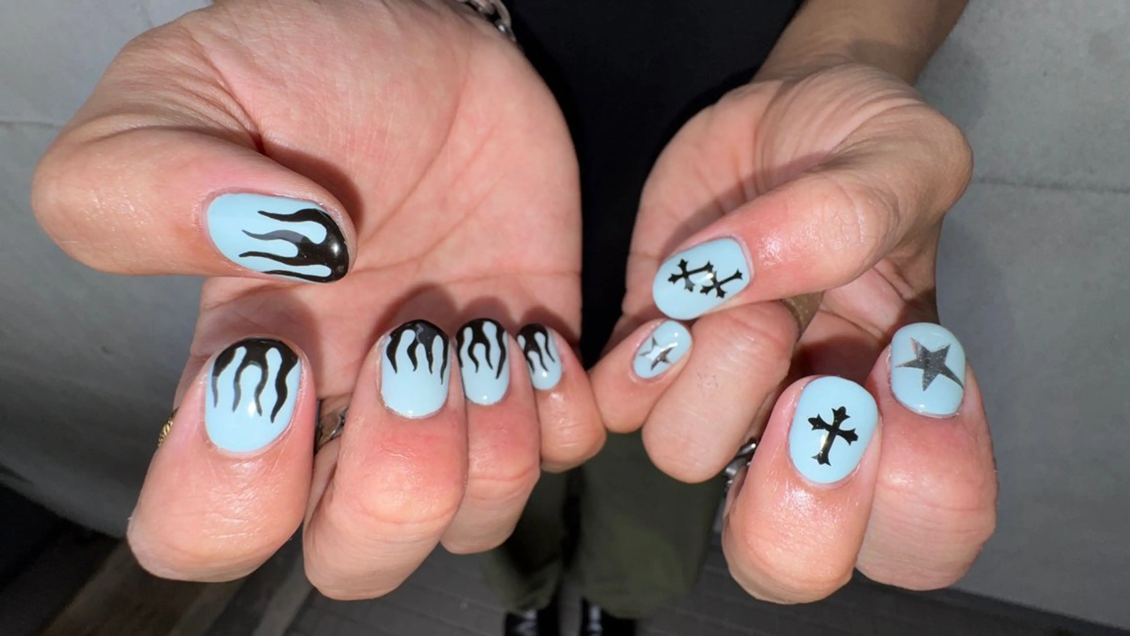 メンズ ネイル 水色 メンズネイル ハンドネイル One HINATAのネイルデザイン