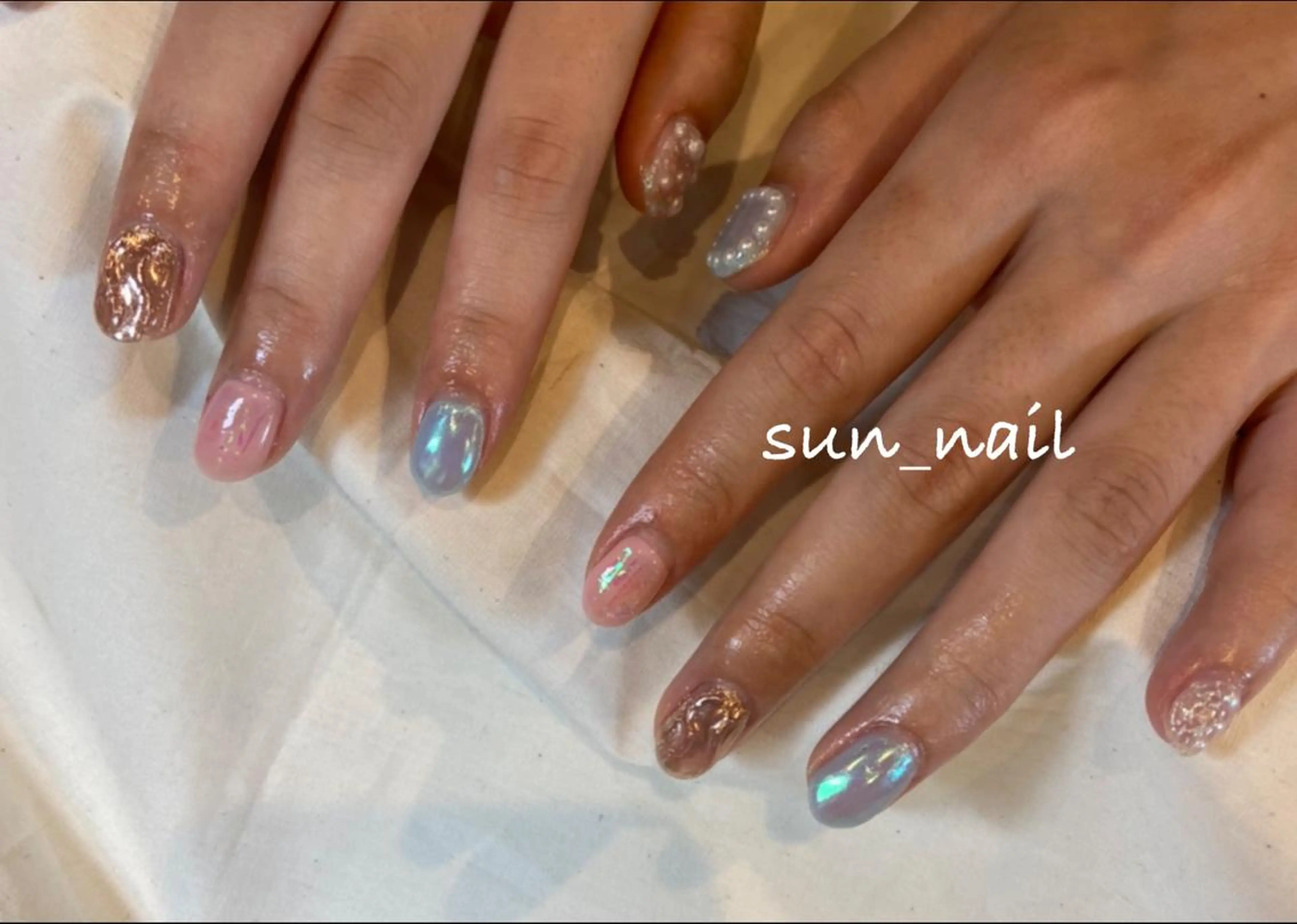 ネイル オーロラネイル クリアネイル ミラーネイル ニュアンスネイル . unffのネイルデザイン