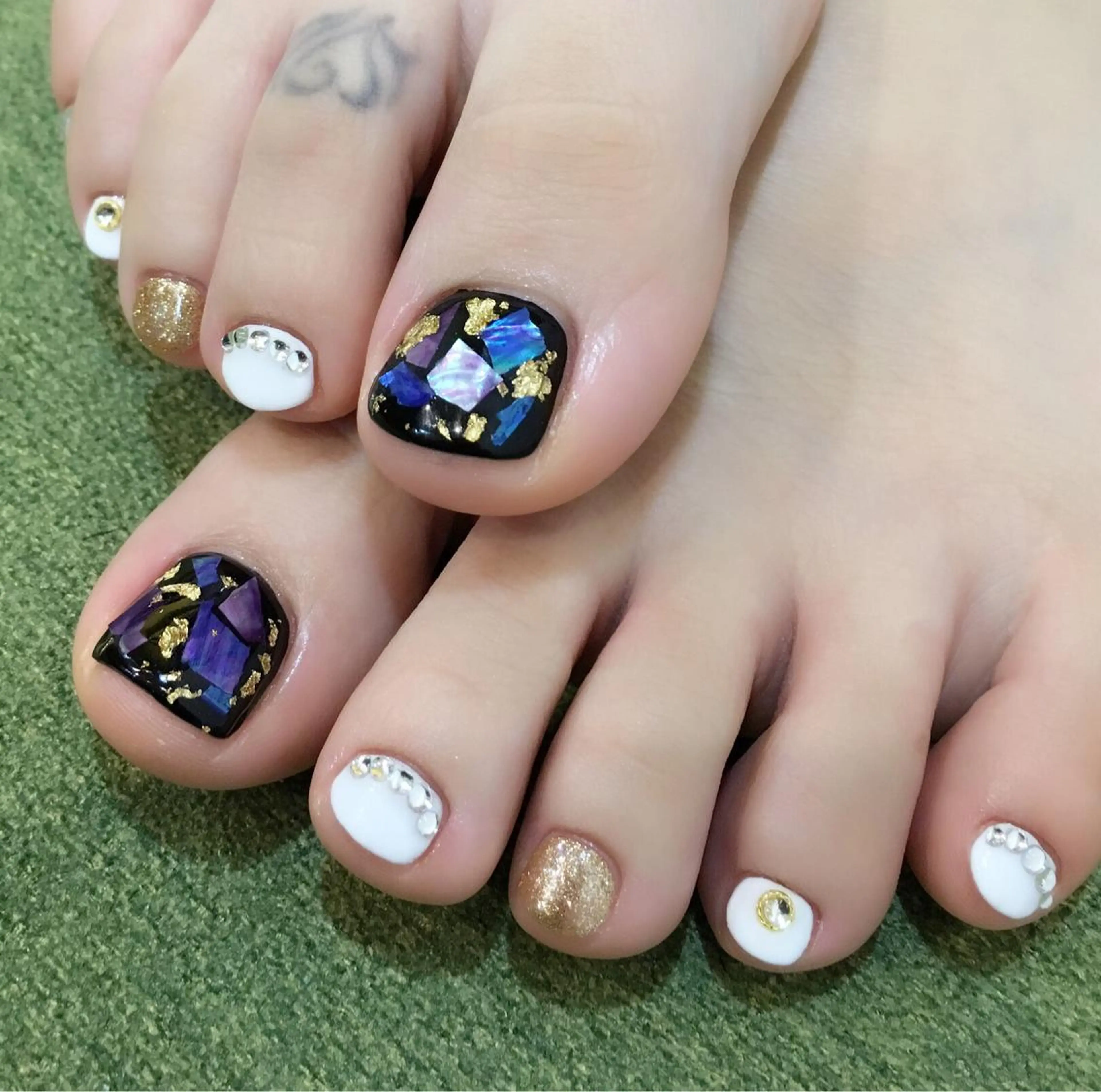 ネイル フットネイル フットネイル nail salon Soeurのネイルデザイン