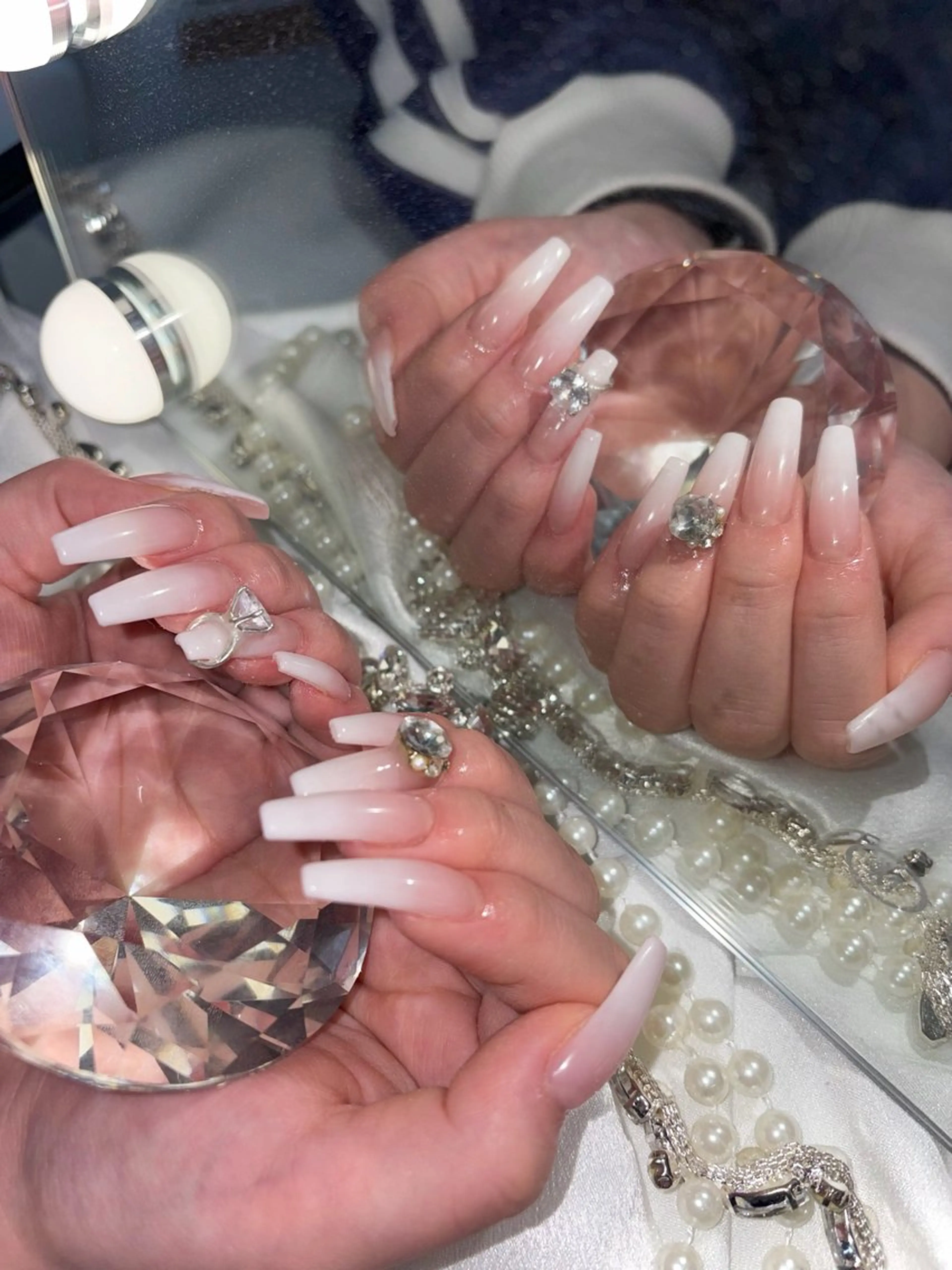 ネイル ハンドネイル nail salon Emu所属・【Emu】 MOMOKAのネイルデザイン