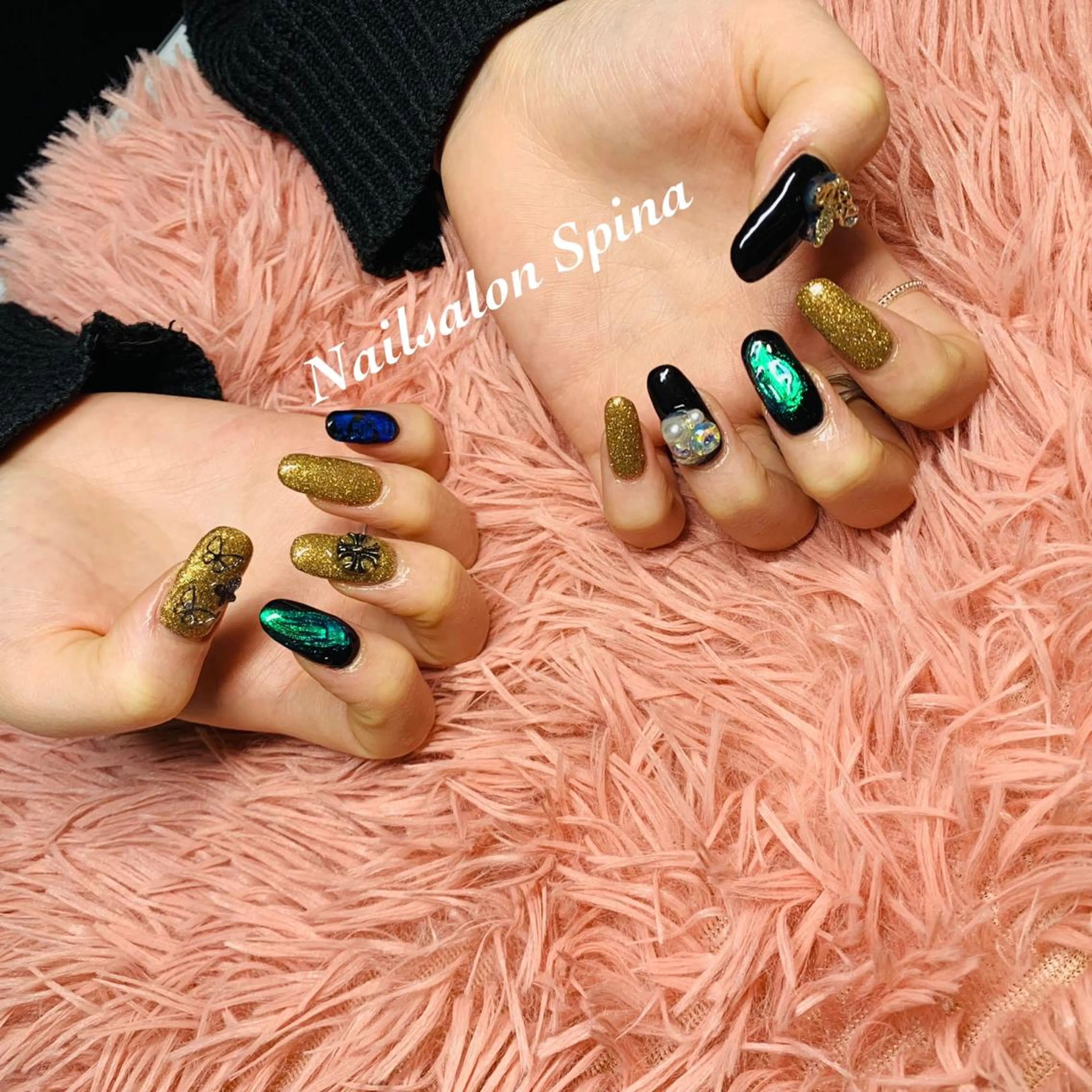 ネイル アートネイル オーロラネイル 成人式 フラッシュネイル ジェルネイル Nailsalon Spina 琴美のネイルデザイン