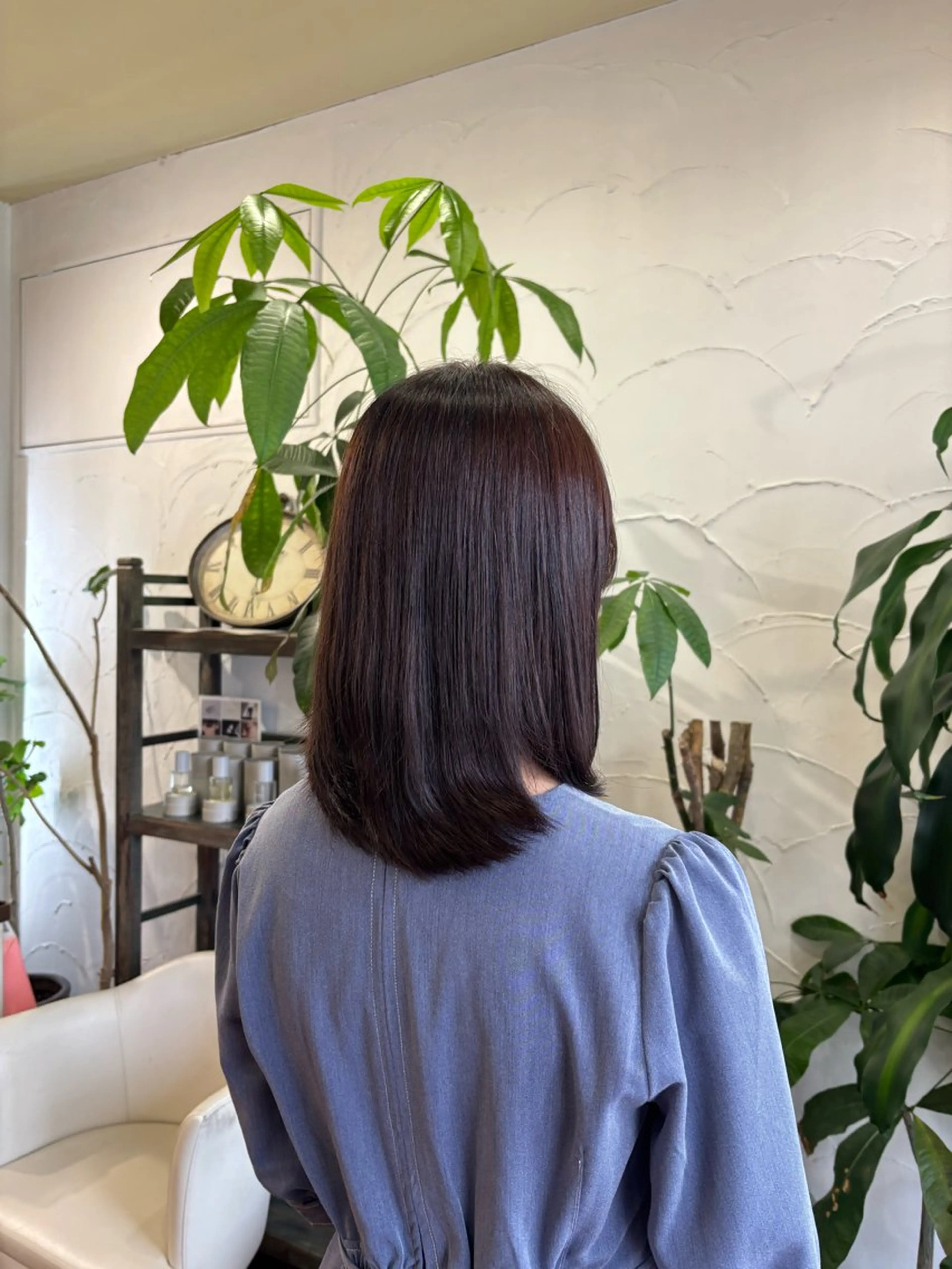 ミディアム カラー 倉澤 愛理のヘアスタイル