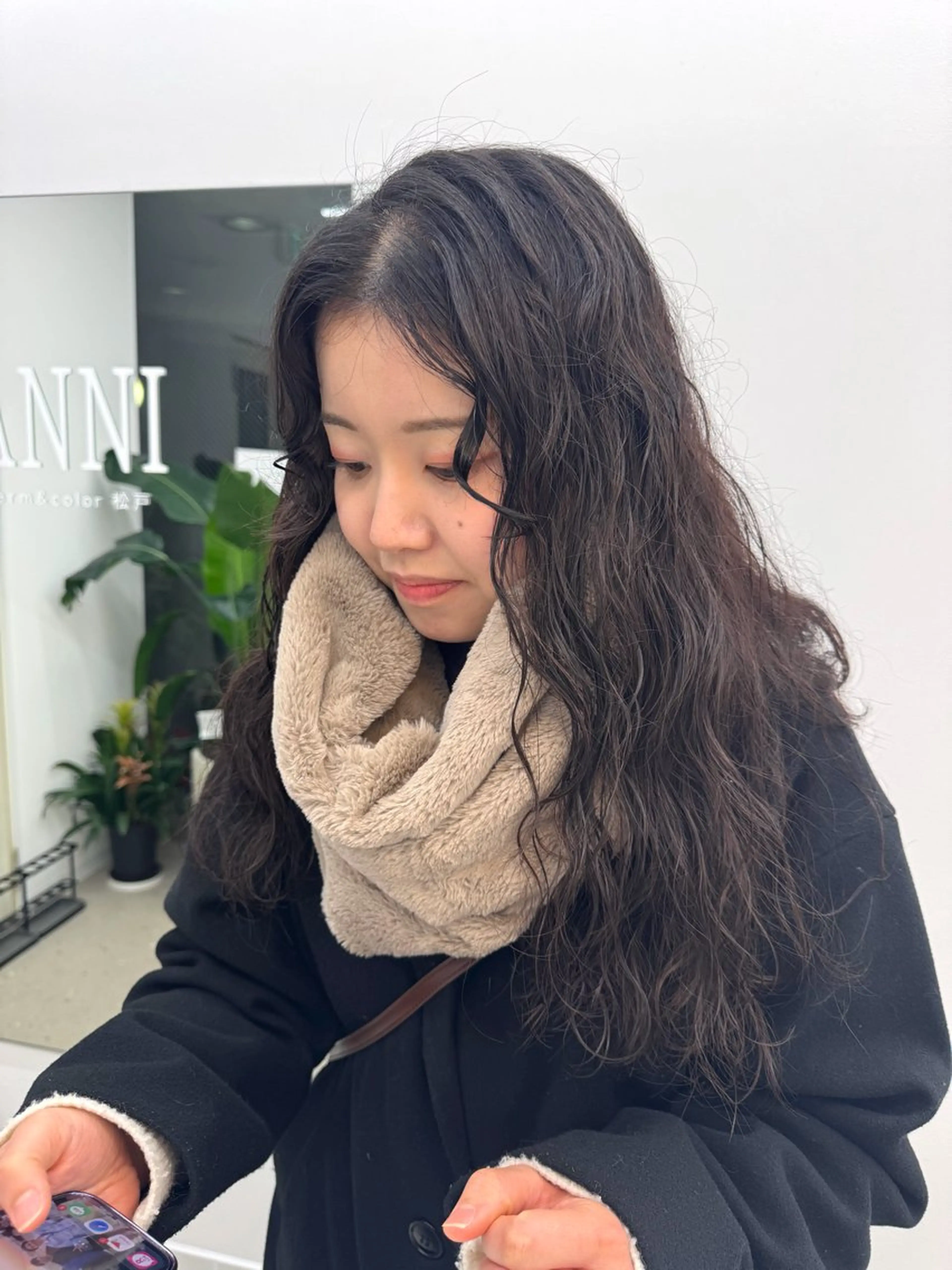 ロング パーマ カット パーマ トリートメント 後藤 陽花子のヘアスタイル