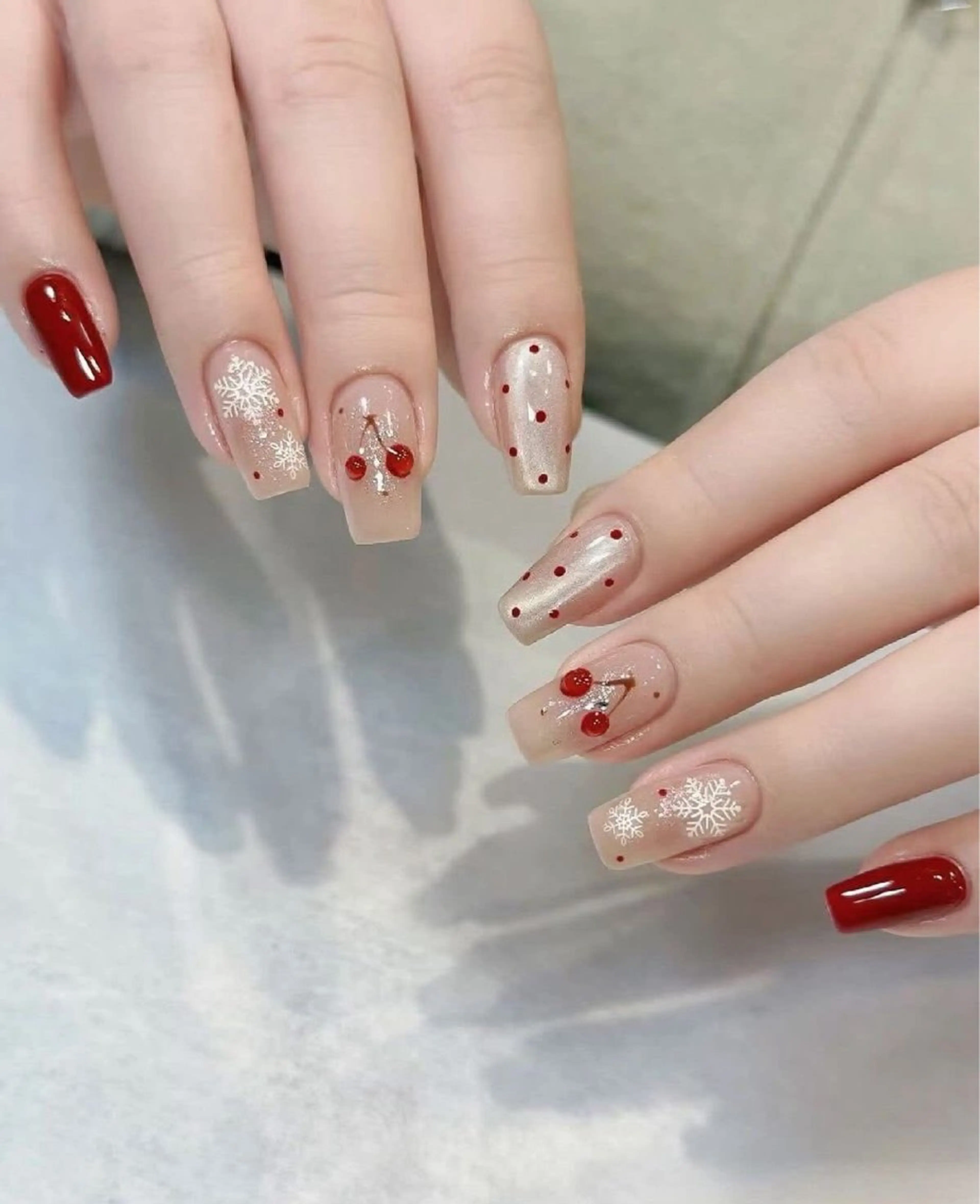 ネイル ハンドネイル She’s Lunaのネイルデザイン