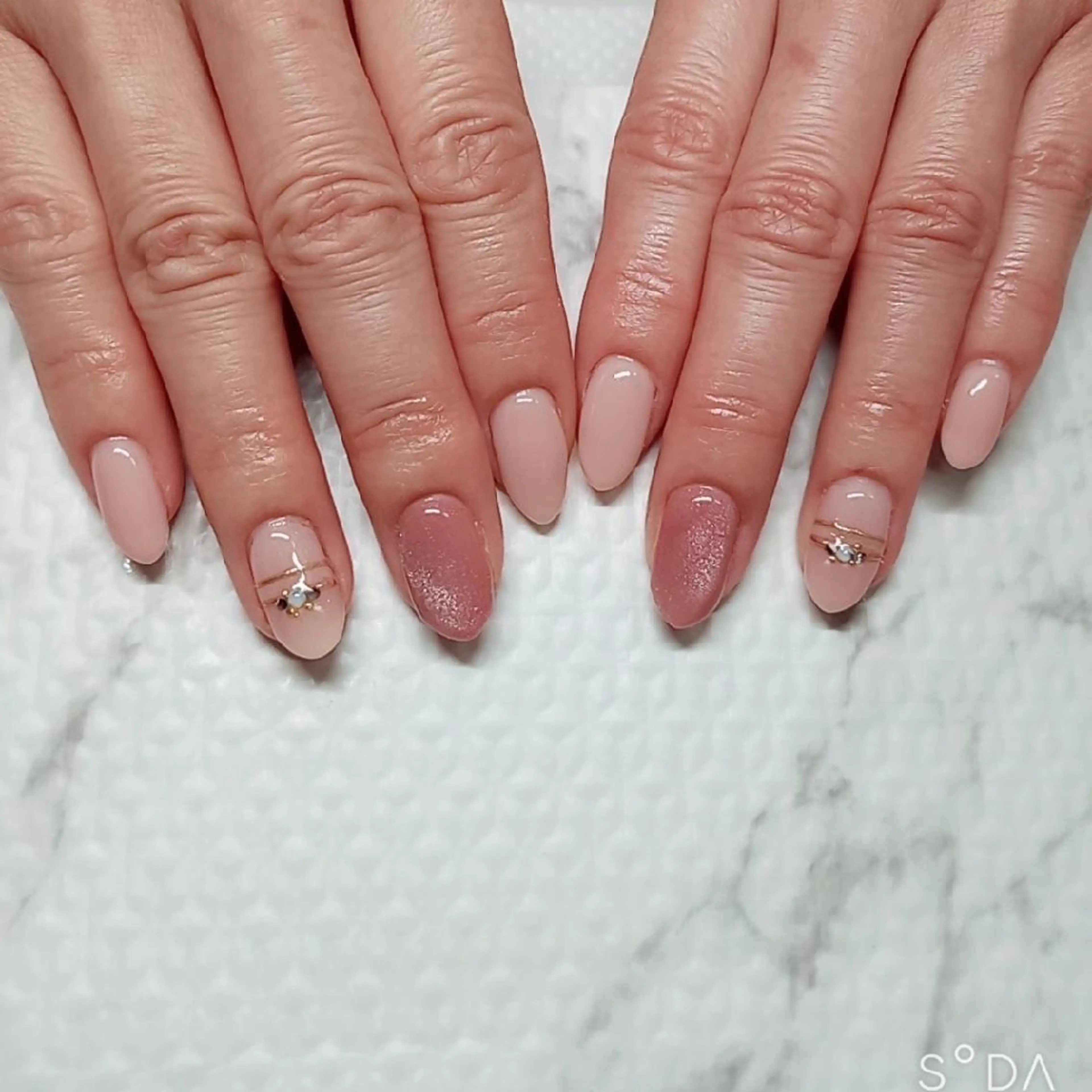 ネイル アニマル柄 べっ甲ネイル フットネイル グリーン オフィスネイル Lily Roseスタッフ一同のマツエク・マツパデザイン