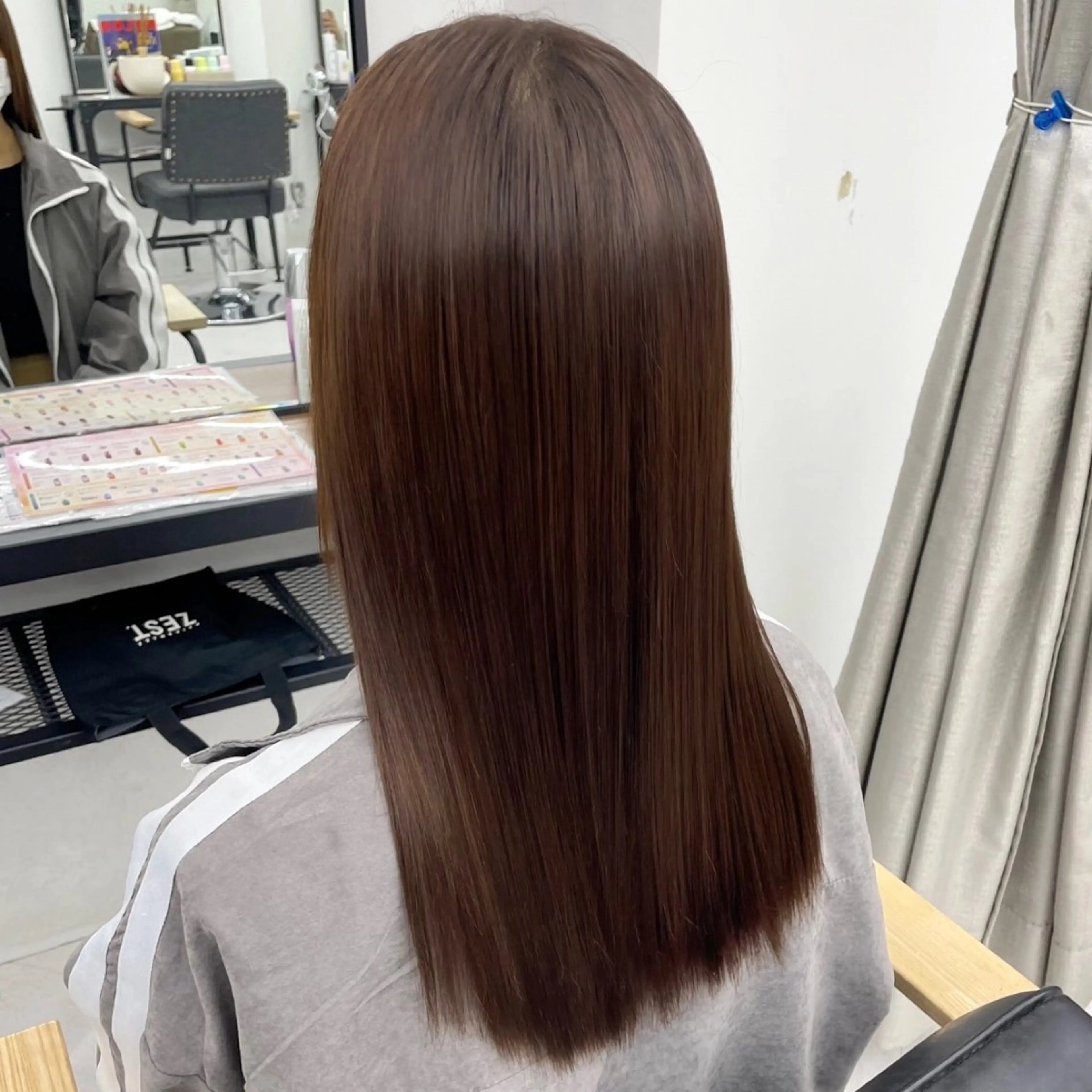 ミディアム カラー パーマ ヘアアレンジ メンズ キッズ ネイル マツエク・マツパ アイブロウ ブラウンカラー カラーマツエク 髪質改善 トリートメント ブラウン mona/ ストレートスタイル✨のヘアスタイル