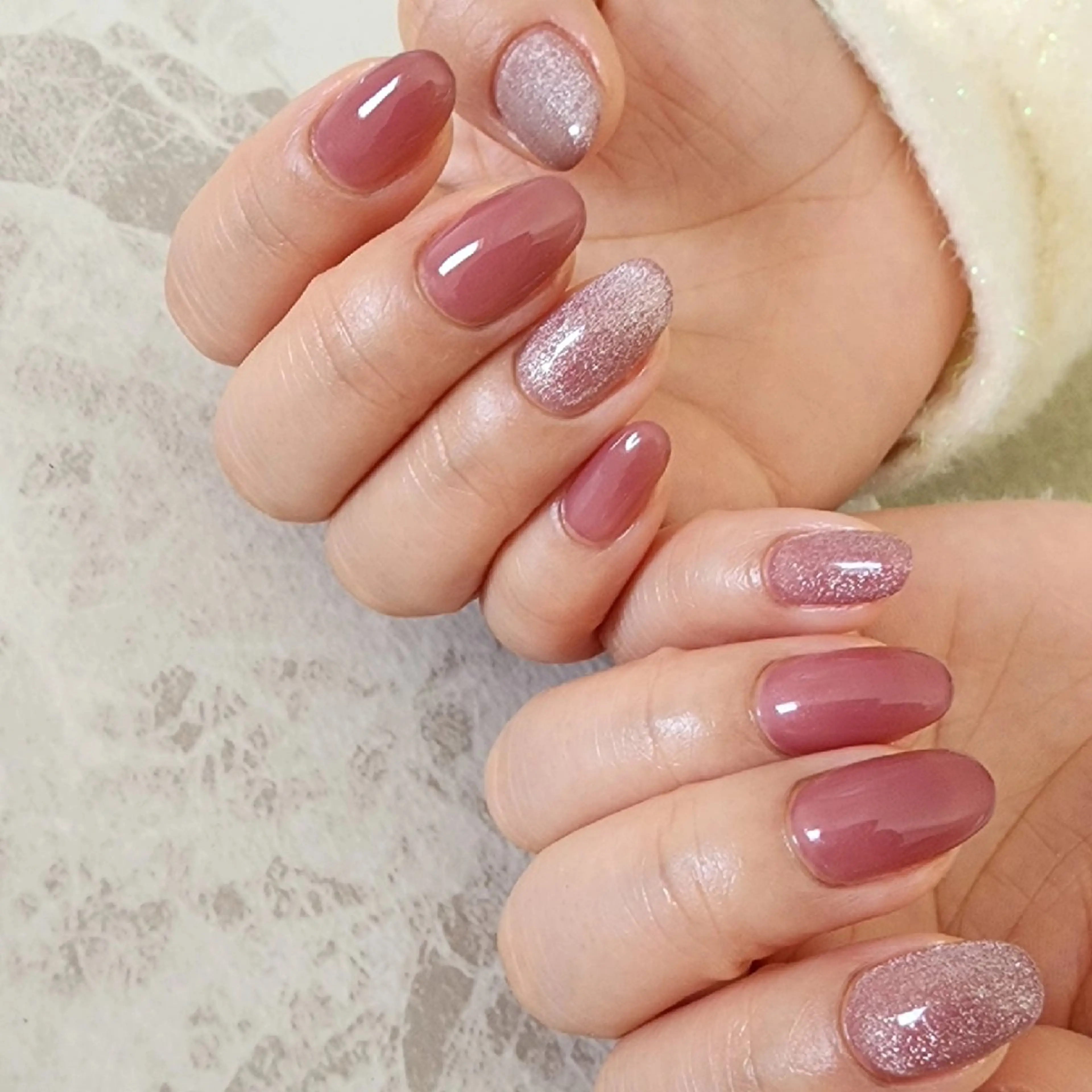 ネイル ジェルネイル グラデーション ラメ(グリッター) ラメグラデーション ミラーネイル ハンドネイル tommy's nail所属・福岡/若よもぎ蒸し 全身美容が叶うサロンのネイルデザイン