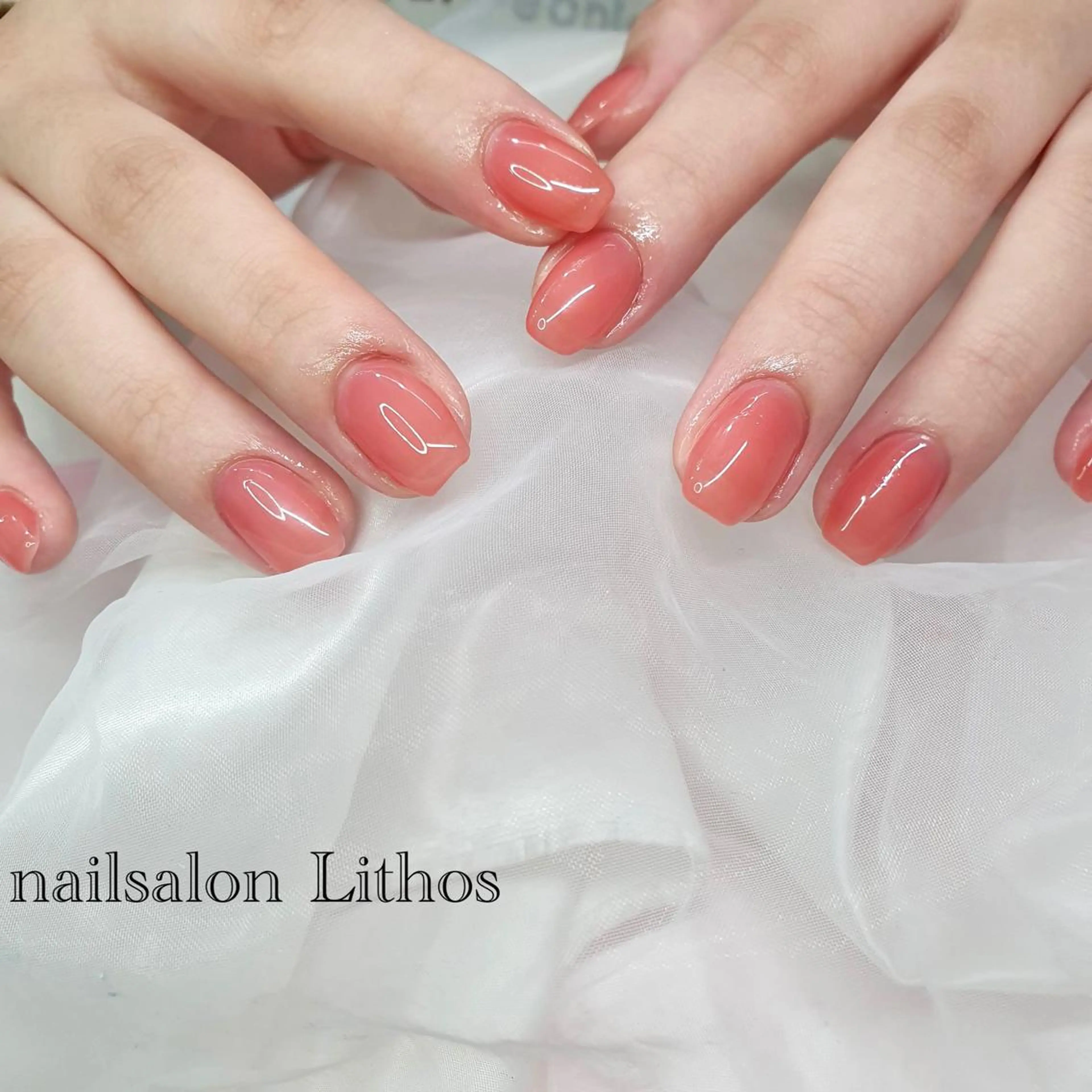 ネイル 氷ネイル・うるうるネイル ハンドネイル nailsalon Lithos所属・nailsalon Recontreのネイルデザイン