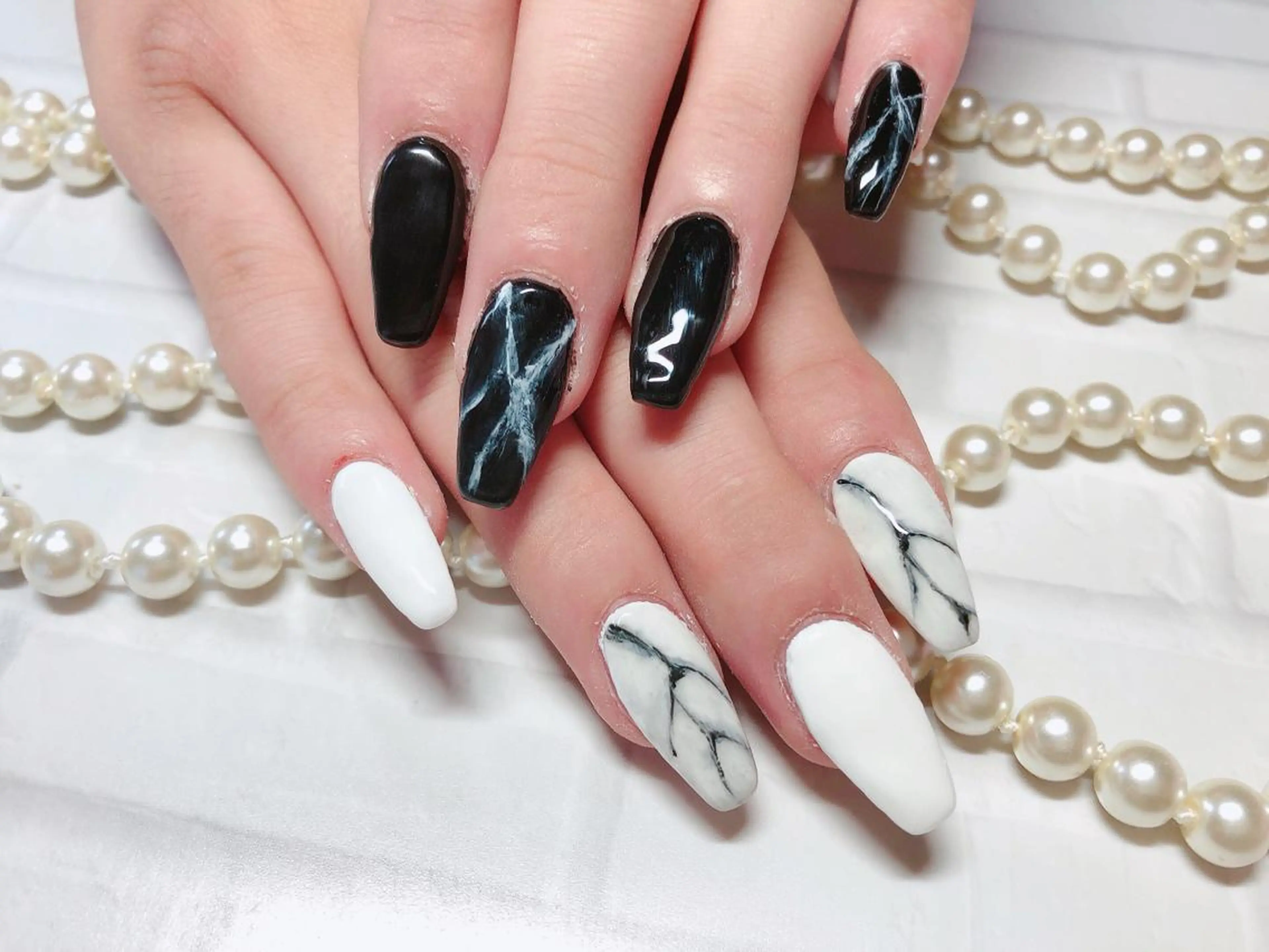 ネイル 大理石ネイル(マーブル) ハンドネイル ハンドケア ネイルサロン HARRYS所属・ネイル･脱毛サロン HARRYSのエステ・リラクイメージ