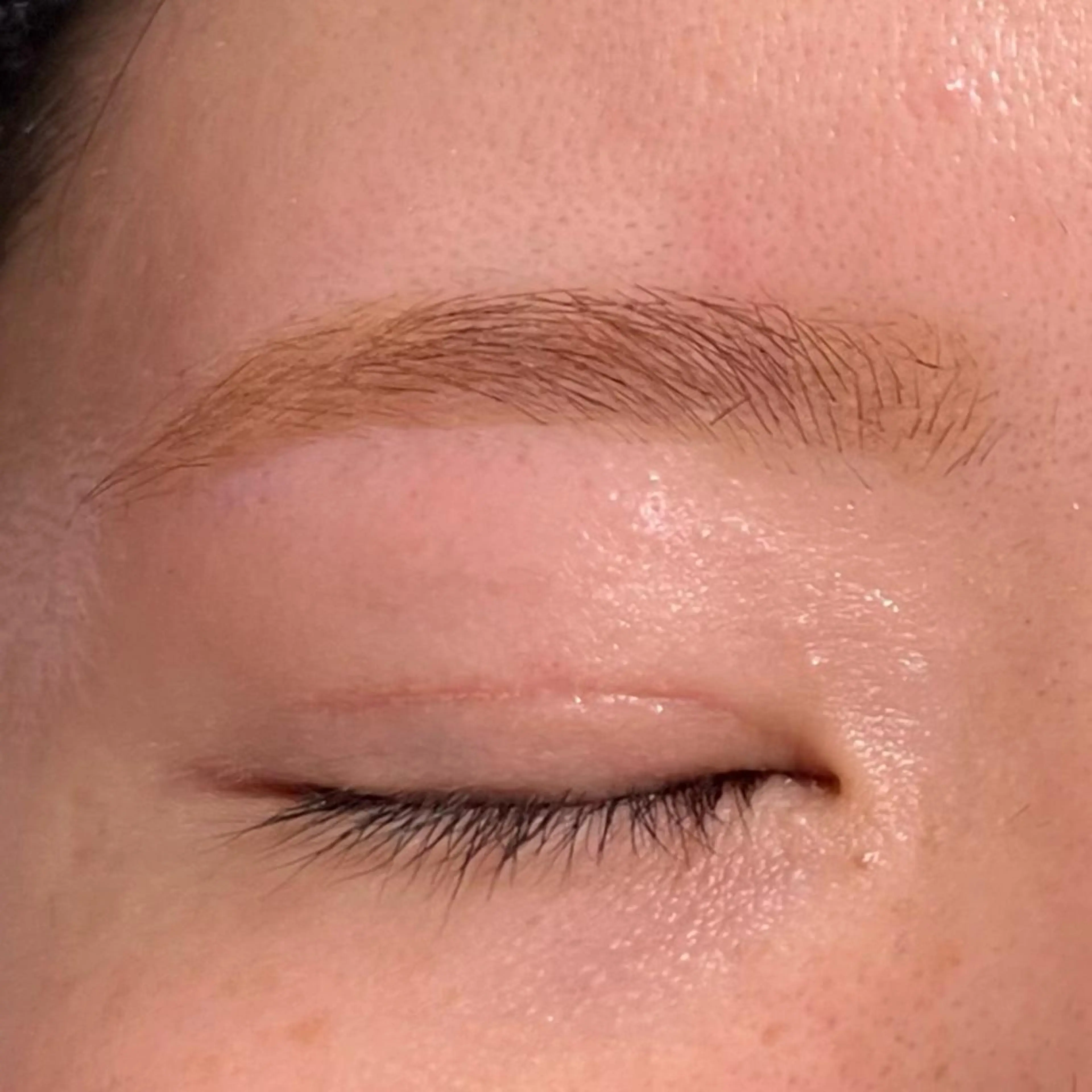 アイブロウ 眉カラー 眉カット メンズアイブロウ 眉毛ワックス脱毛 𝙎𝙚𝙞𝙧𝙖 ☆カット/パーマのヘアスタイル