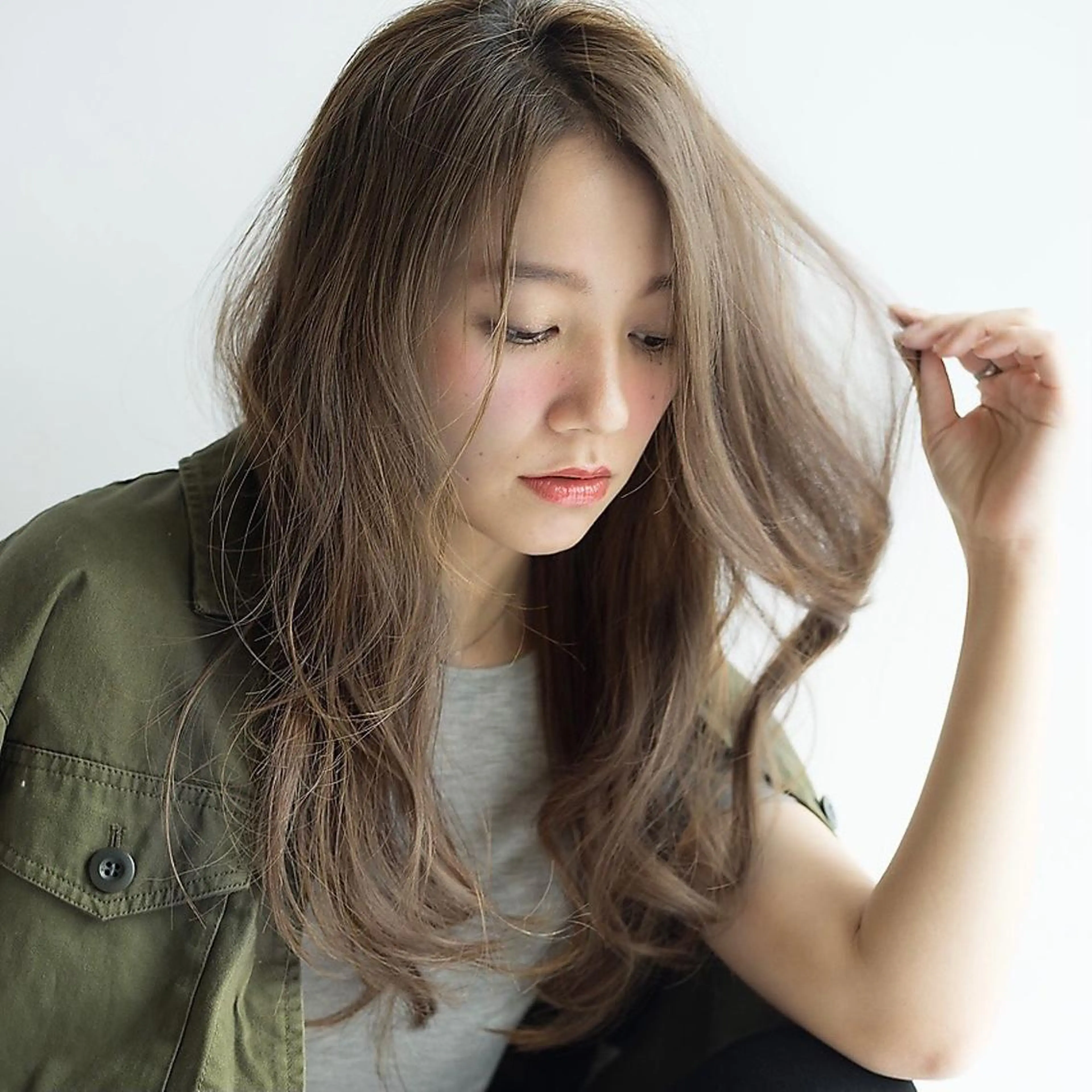 カラー ✨️美髪矯正×似合わ せ艶カラー✨藤田透のヘアスタイル