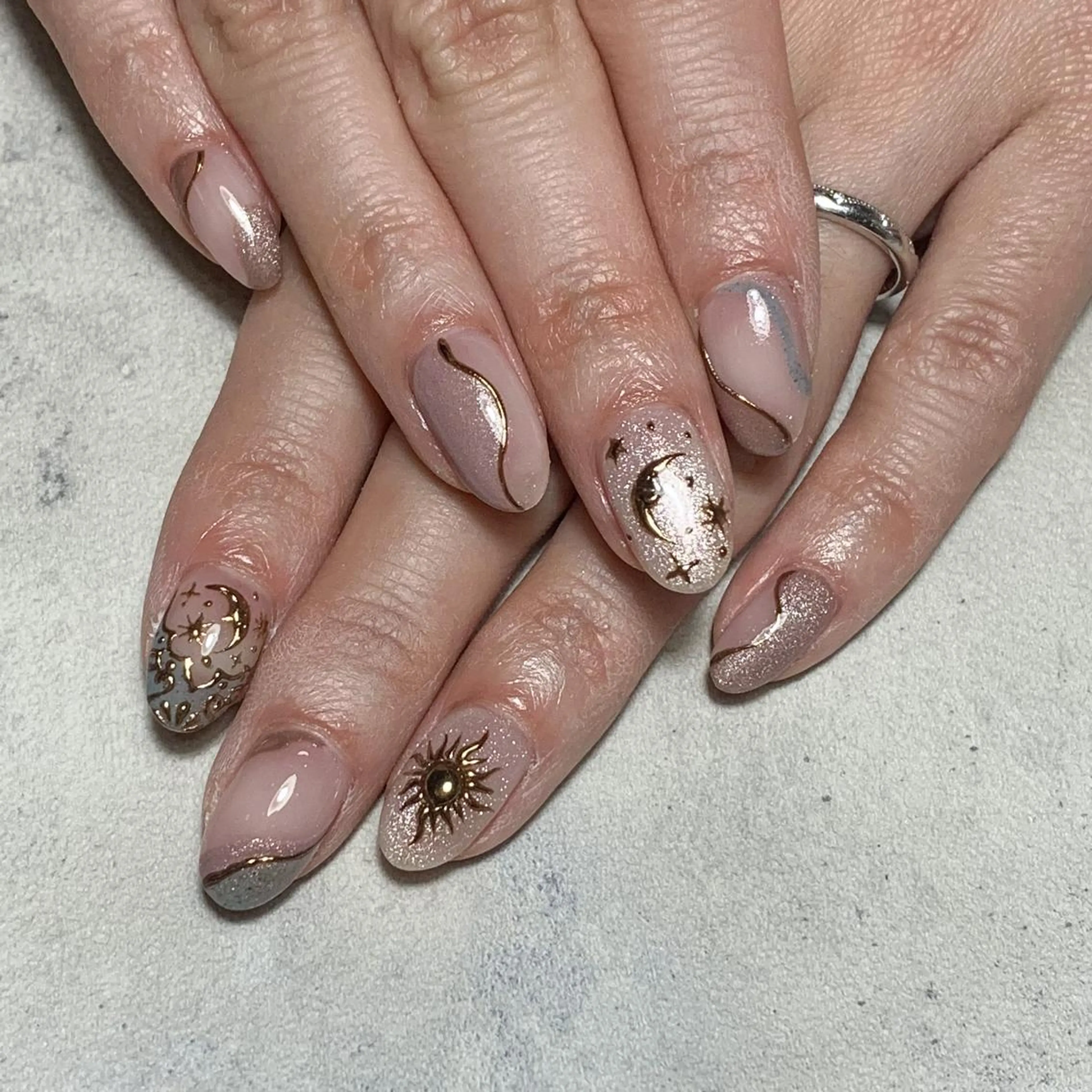 ネイル ハンドネイル atelier　FIORITURA所属・FIORITURA aiのネイルデザイン