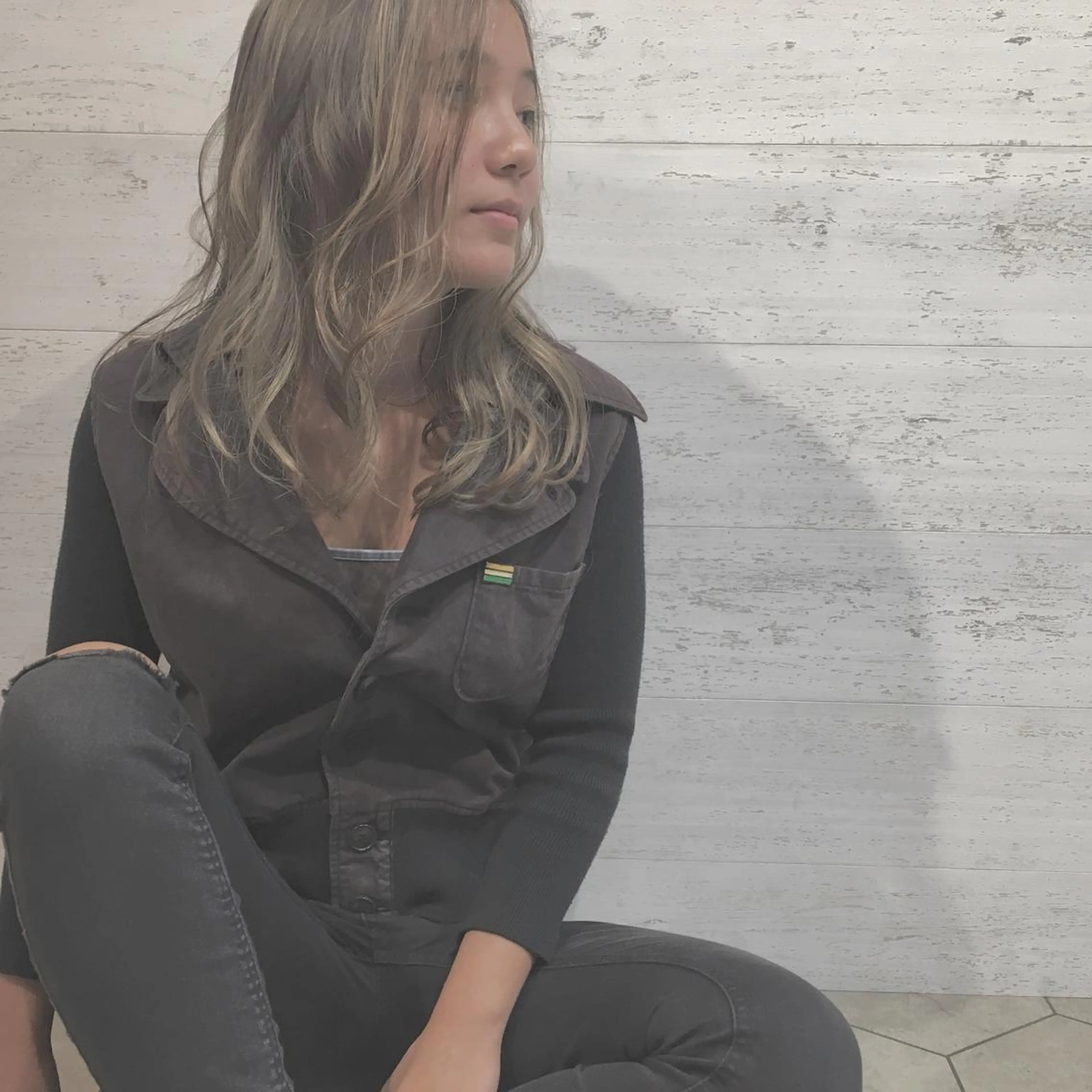 セミロング カラー カット ヘアカラー トリートメント 🌸ハイトーン 新田　廉 🌸のヘアスタイル