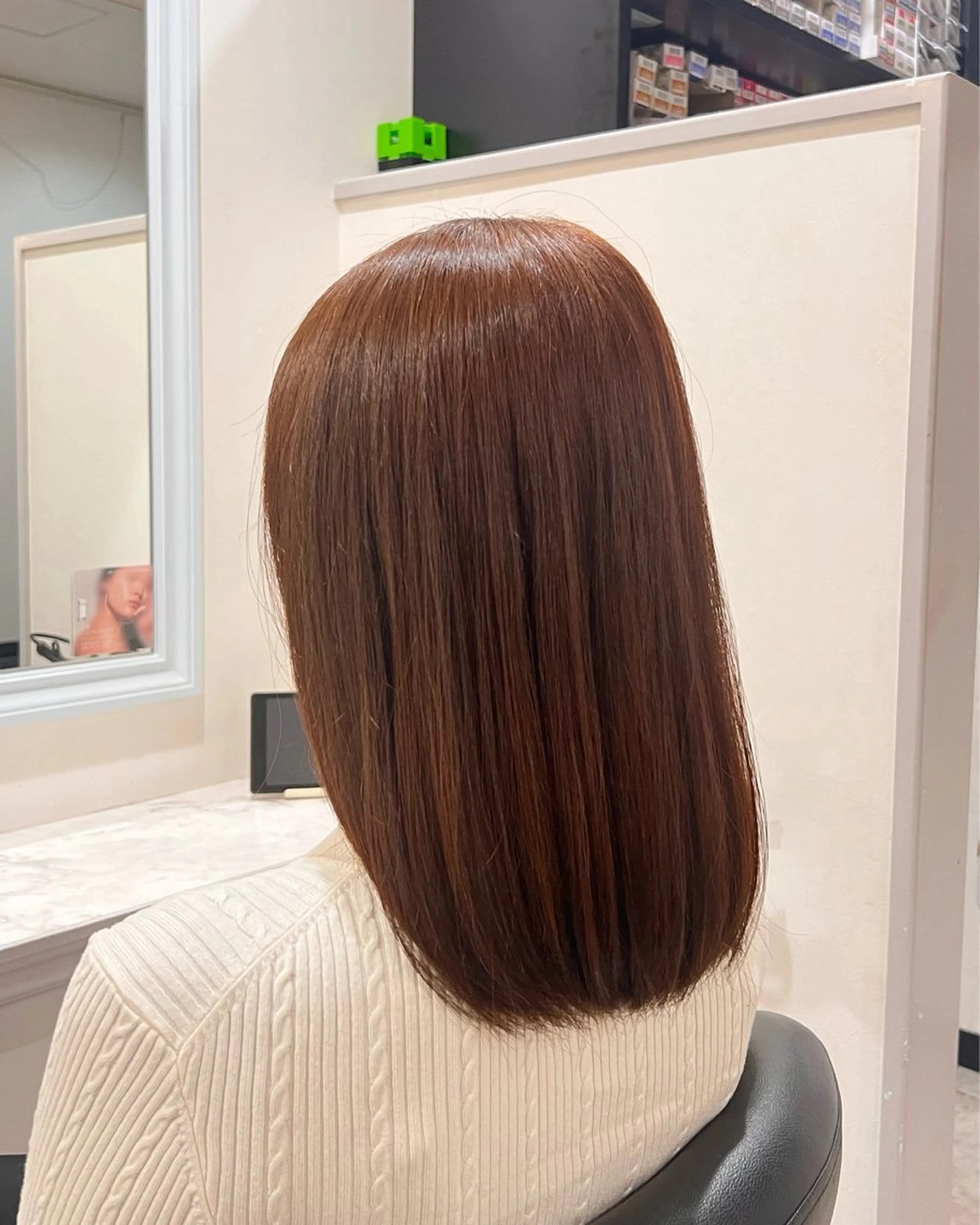 カラー 都築 奈未のヘアスタイル