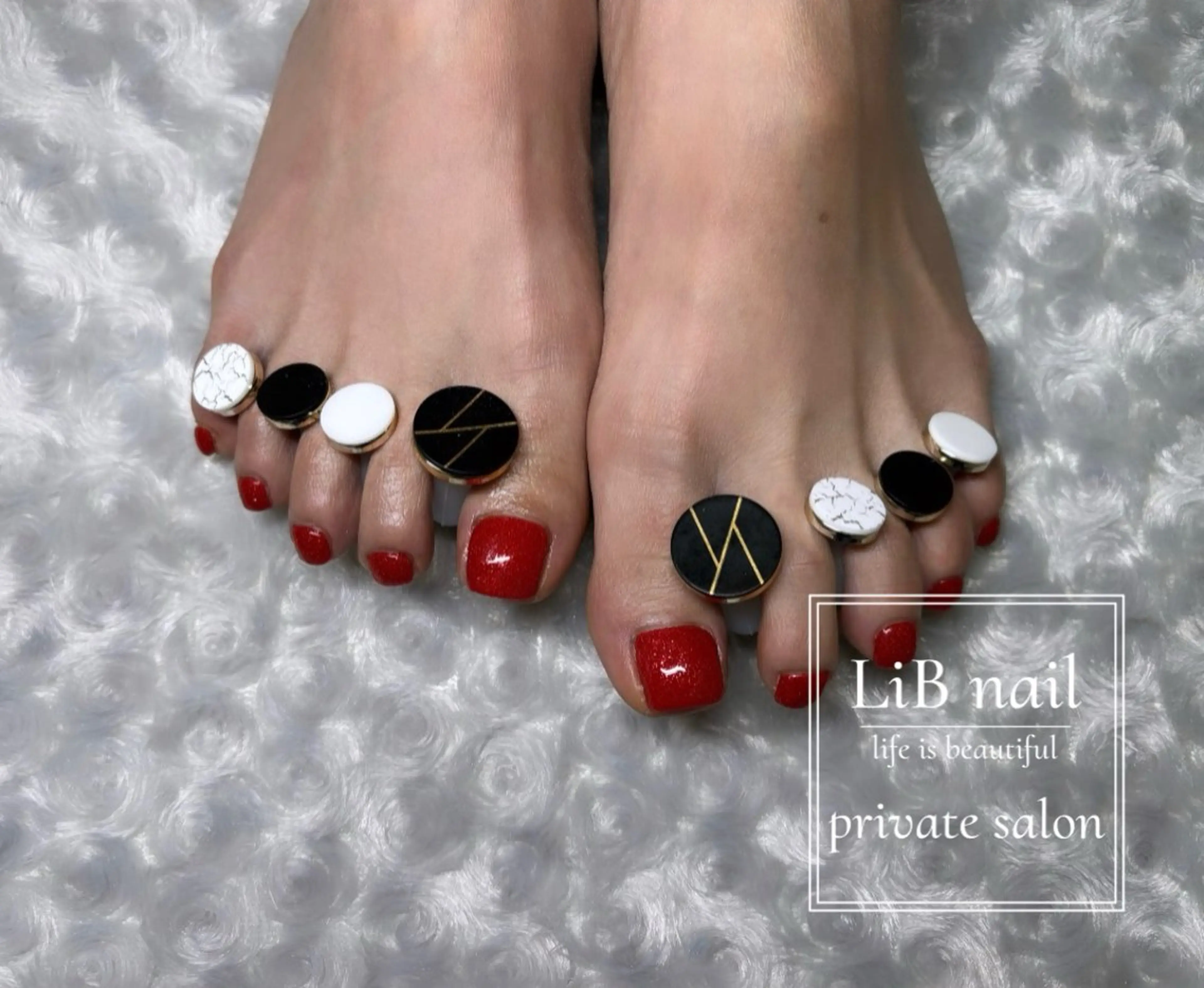 ネイル フットネイル LiB nailのネイルデザイン