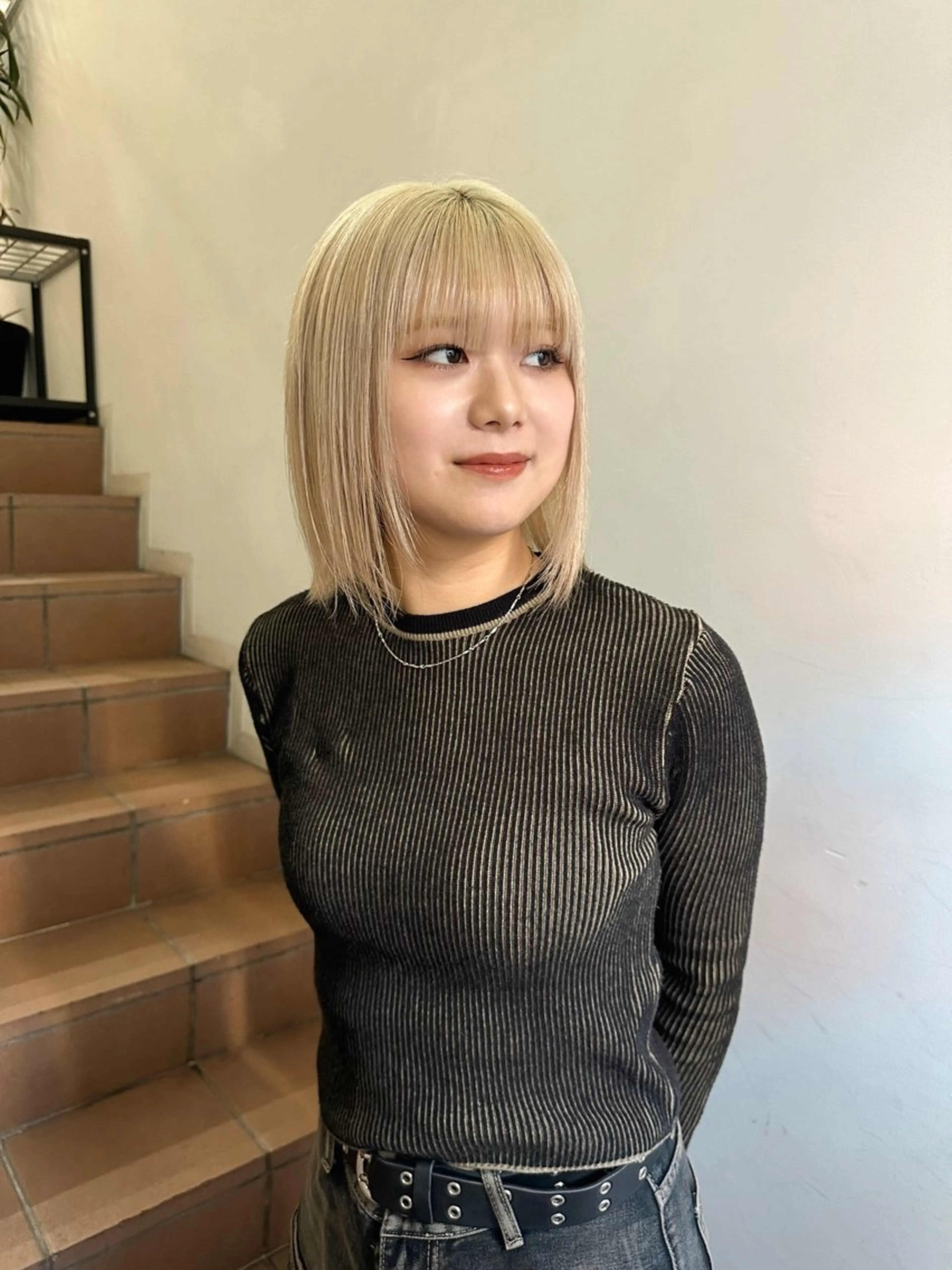 ミディアム カラー ブロンド ホワイトブロンド Cinq所属・ハイライト🌟/ ボブ/豊田のヘアスタイル