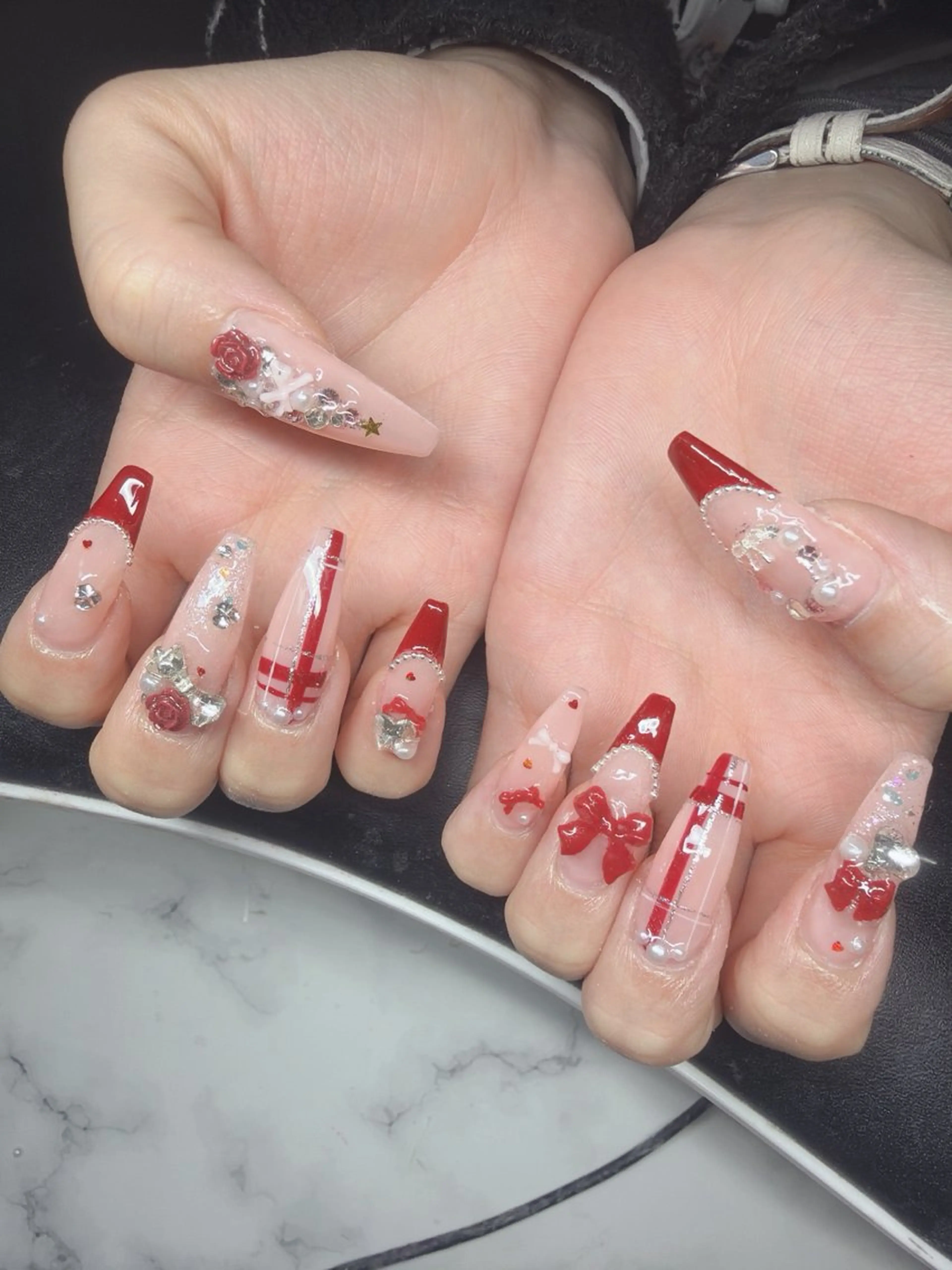 ネイル ハンドネイル Lee Nailsのネイルデザイン